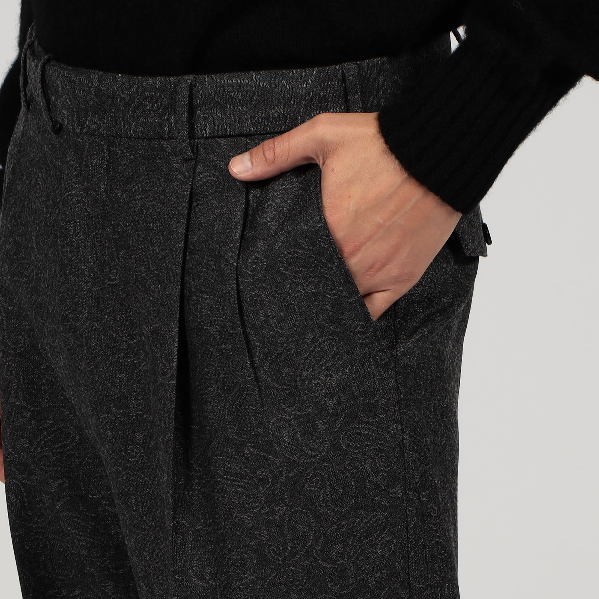 PT TORINO Carrot Fit ウール 2プリーツパンツ PT TORINO Carrot Fit ウール 2プリーツパンツ