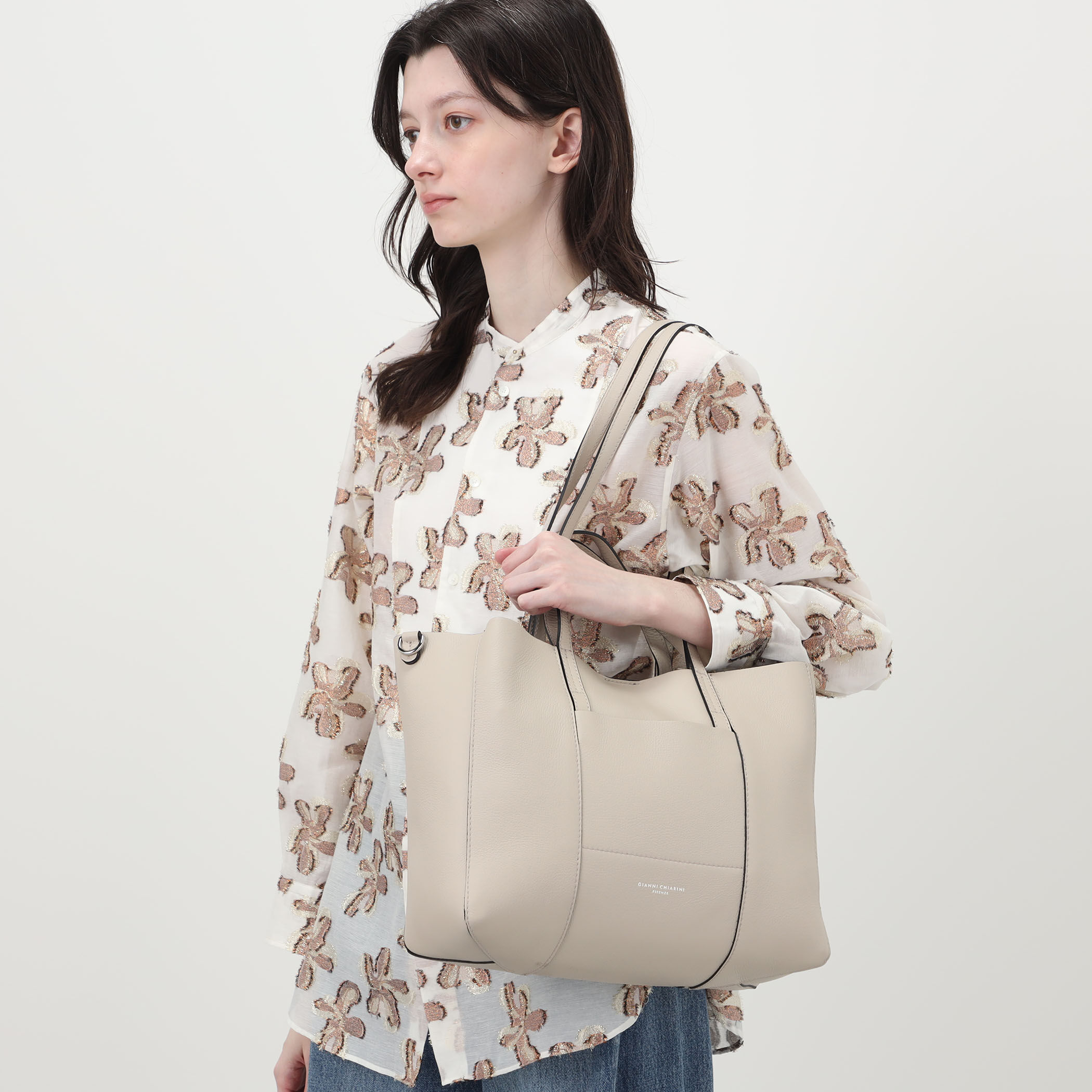 GIANNI CHIARINI SUPERLIGHT トートバッグ｜トゥモローランド 公式サイト