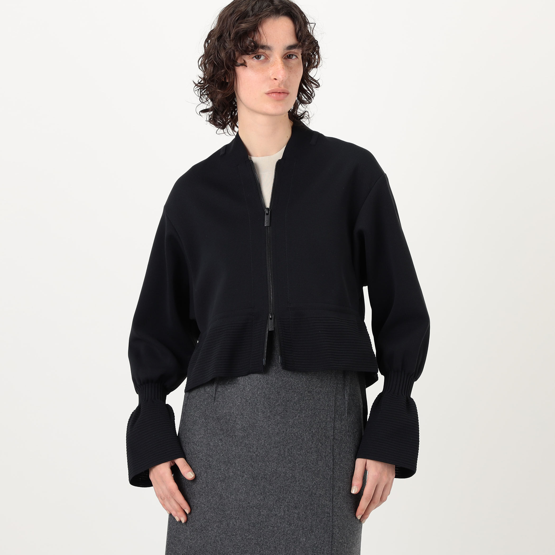 CFCL MILAN MARIE SLEEVE CROPPED ZIP BLOUSON｜トゥモローランド 公式通販