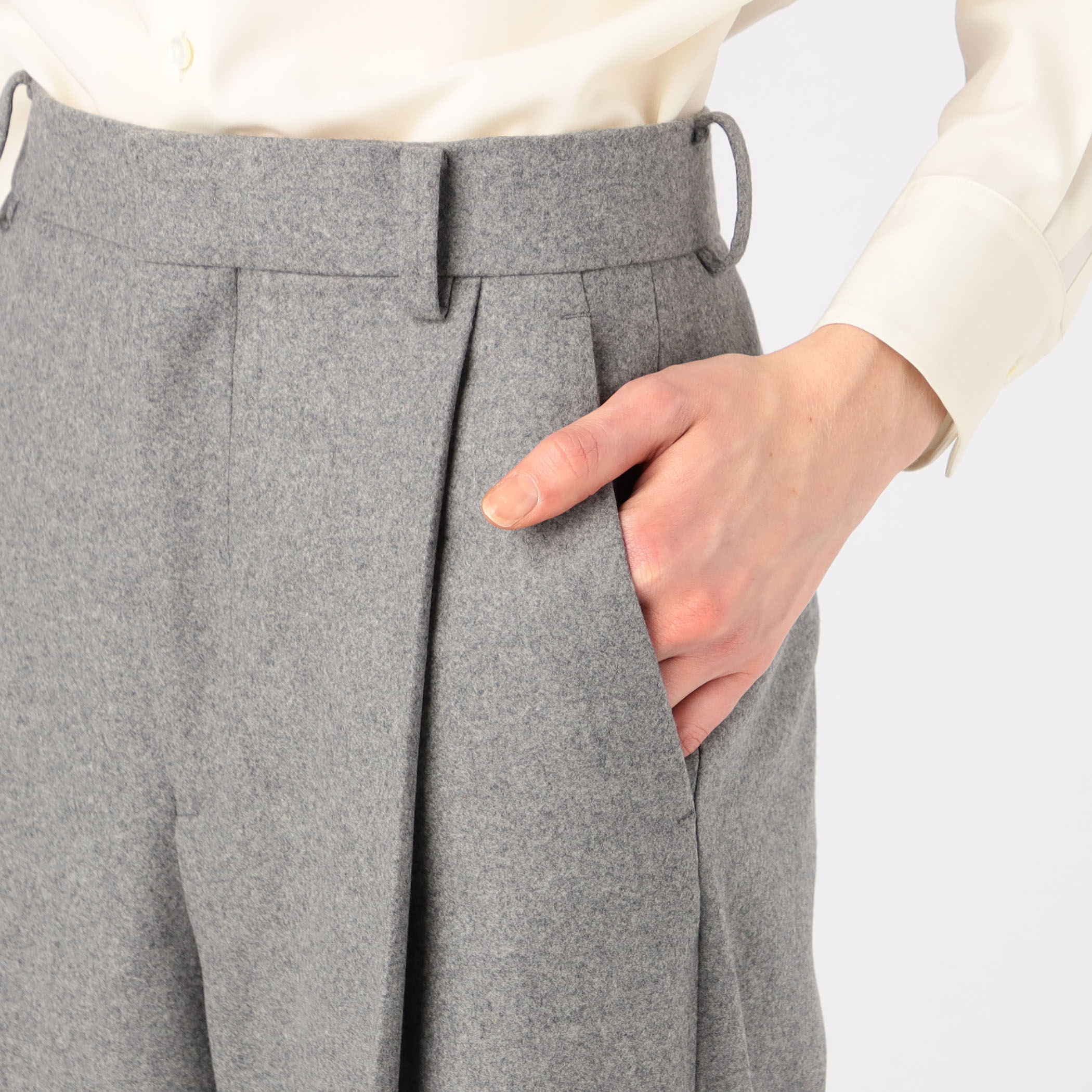 ■専用■美品 トゥモローランド 2万円 ホワイトの上品ワイドパンツ B506 ダブルクロス ハイウエストワイドパンツ｜トゥモローランド 公式通販