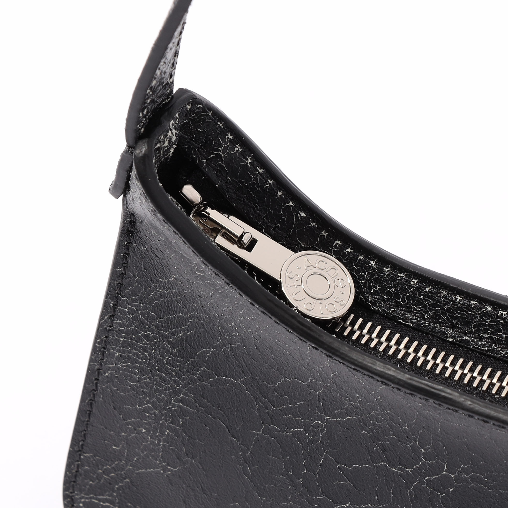 【Acne Studios】フラットマイクロショルダーバッグ ☆Acne Studios☆フラットマイクロショルダーバッグ バッグ