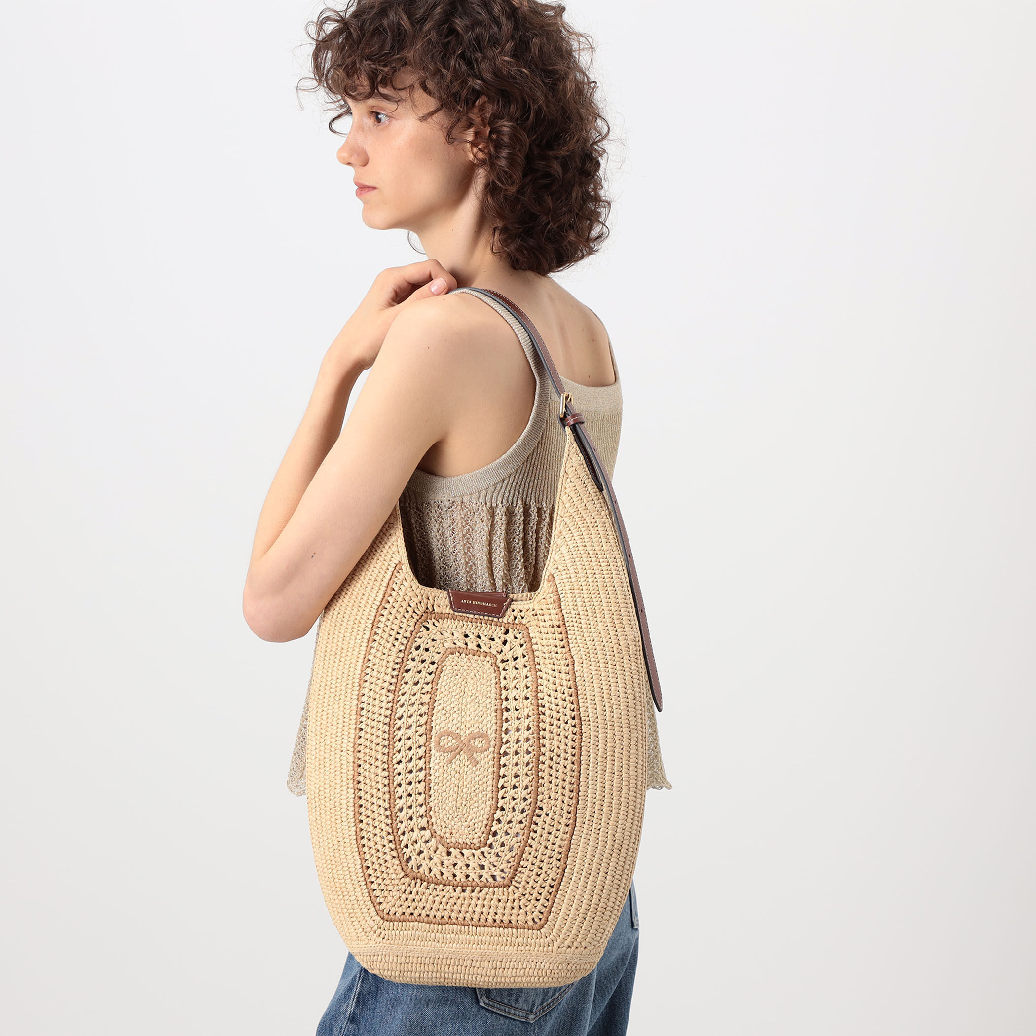 ANYA HINDMARCH BOW HOBO バッグ｜トゥモローランド 公式サイト
