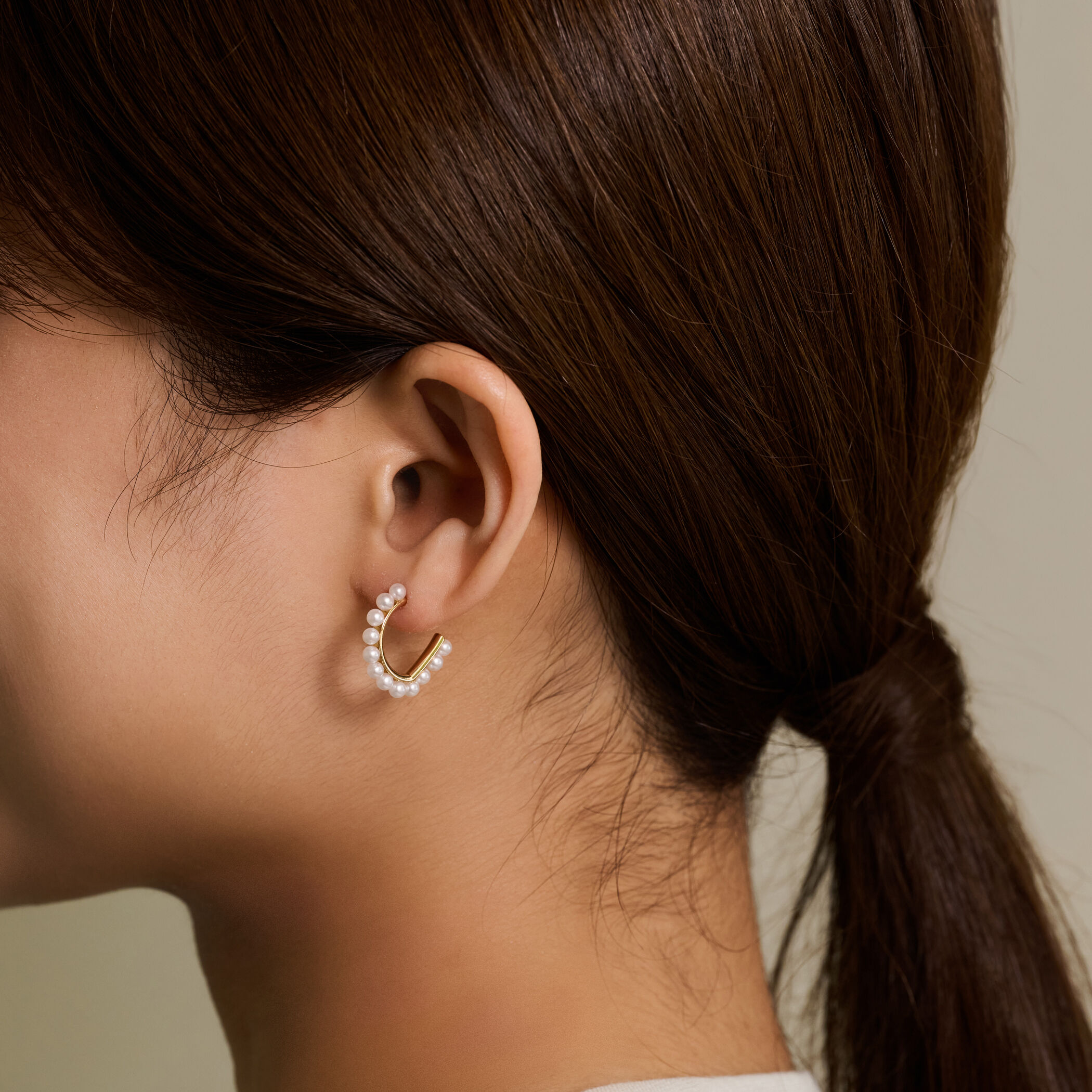 別注】januka パールフープ スモールピアス｜トゥモローランド 公式サイト