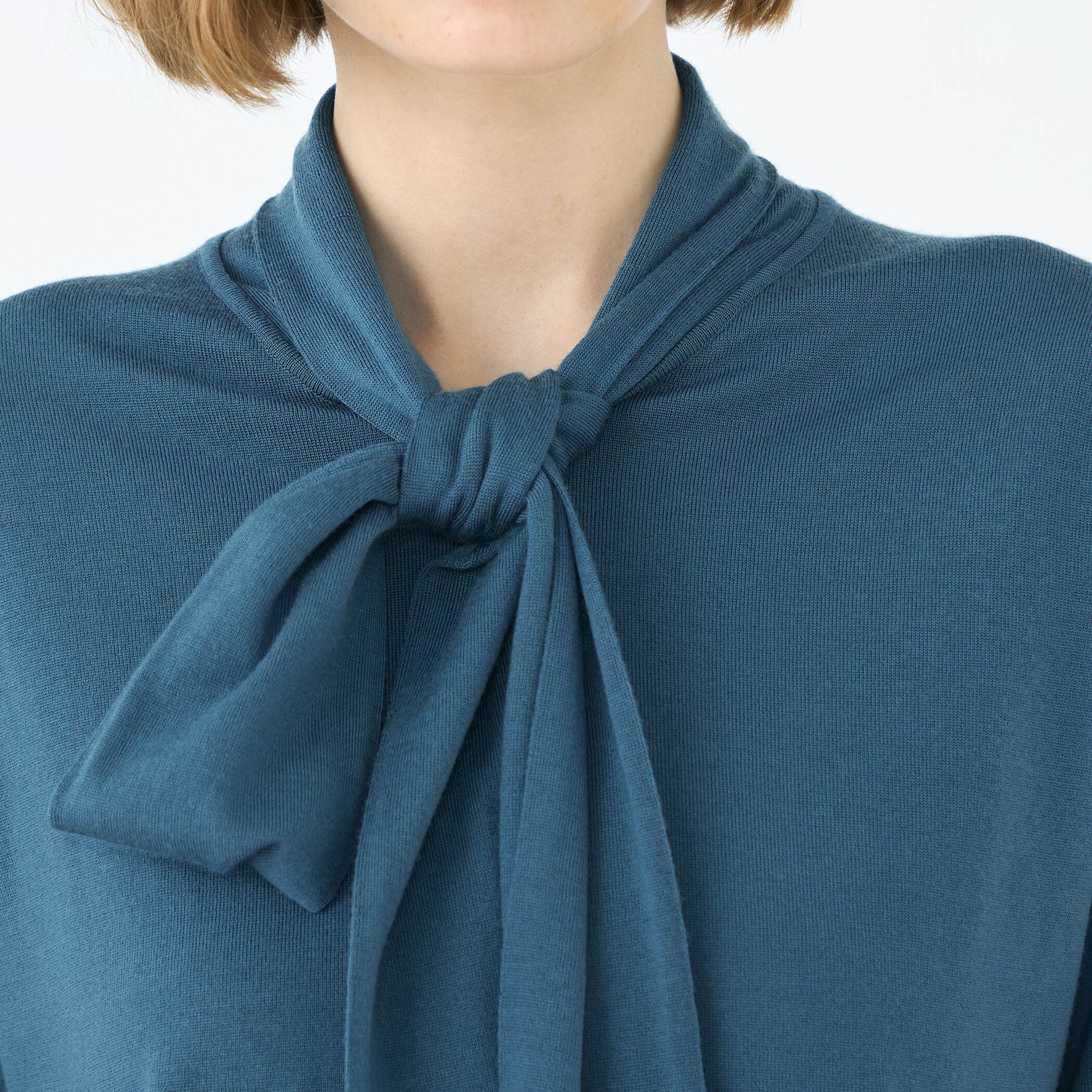 スーパーエクストラファインウール ボウタイプルオーバー