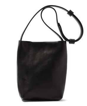 ARRHE STUDIO レザーショルダーバッグ