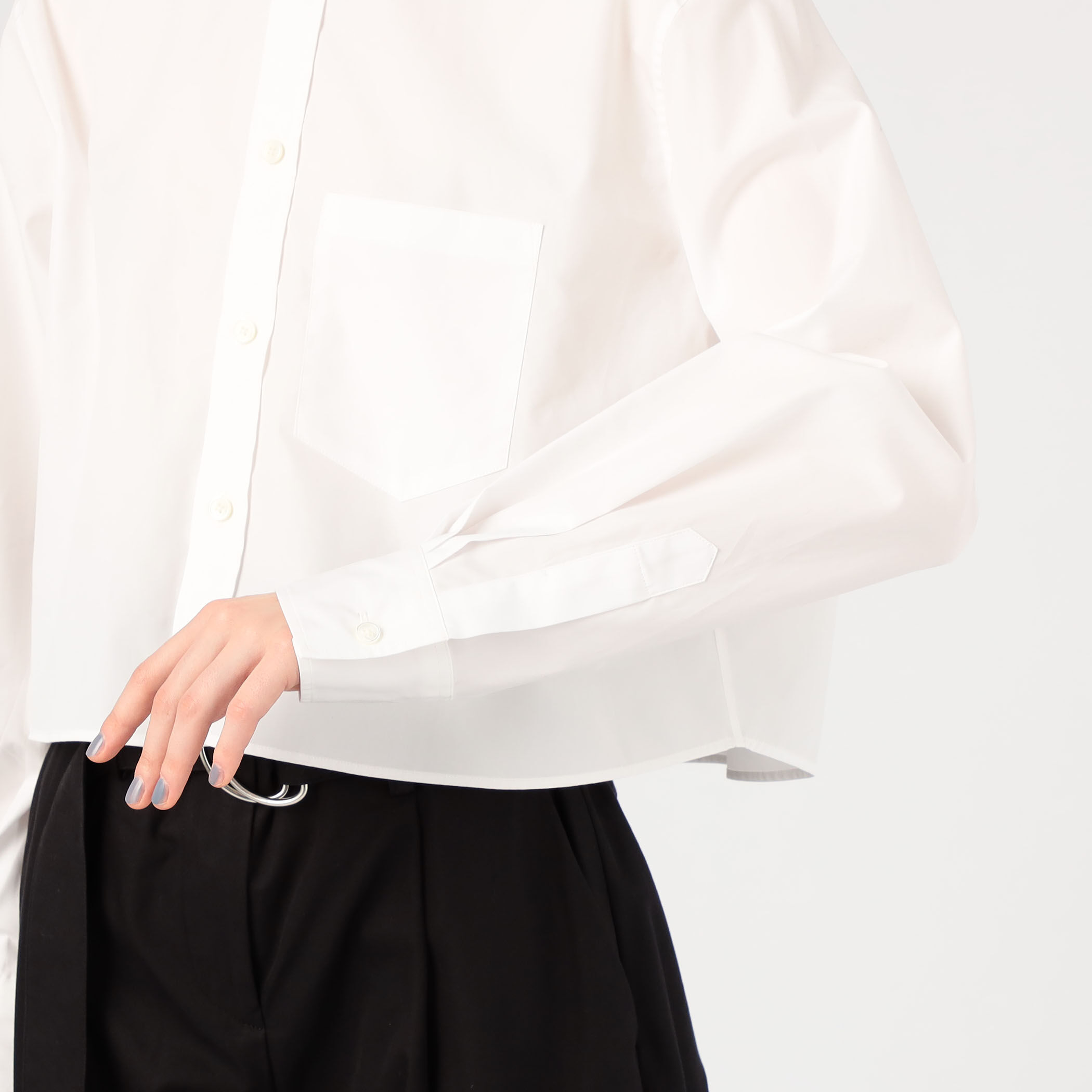 美品 CABaN コットンタイプライター クロップドシャツ ¥27,500 CABaN コットンタイプライター クロップドシャツ | CABaN