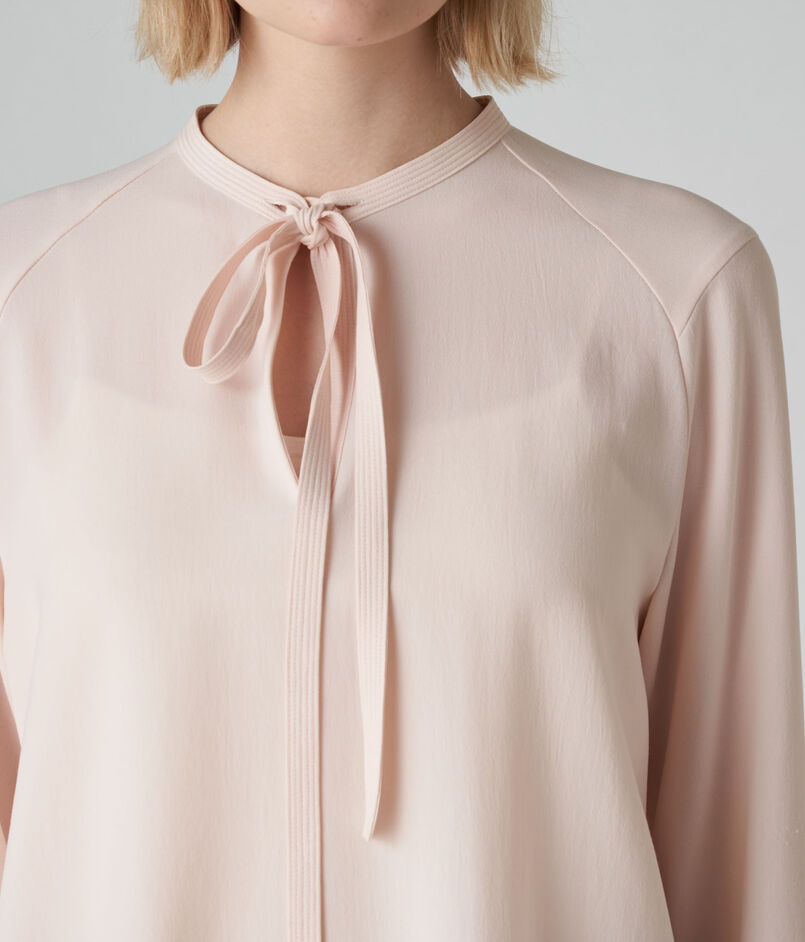 ポリエステルアムンゼン ボウタイブラウス｜トゥモローランド 公式通販 