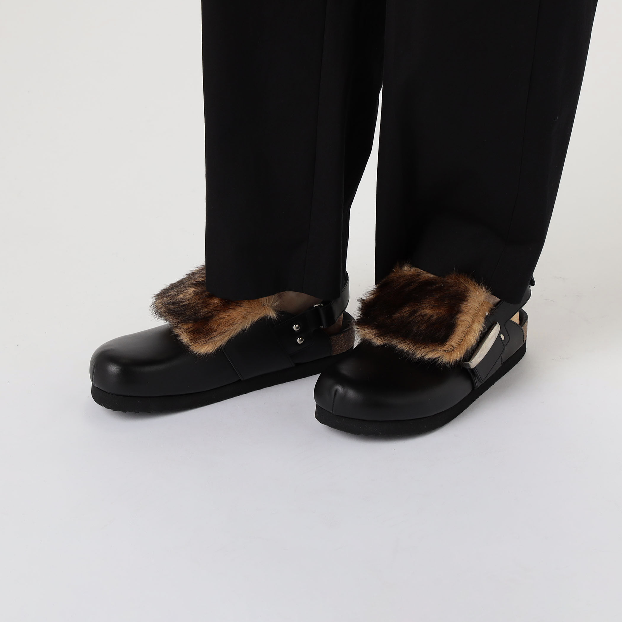 新品未使用 【別注】PIPPICHICピッピシック サボサンダル スリッパ 本革 PIPPICHIC FEI LONG FLAP 1 サボ｜トゥモローランド 公式通販