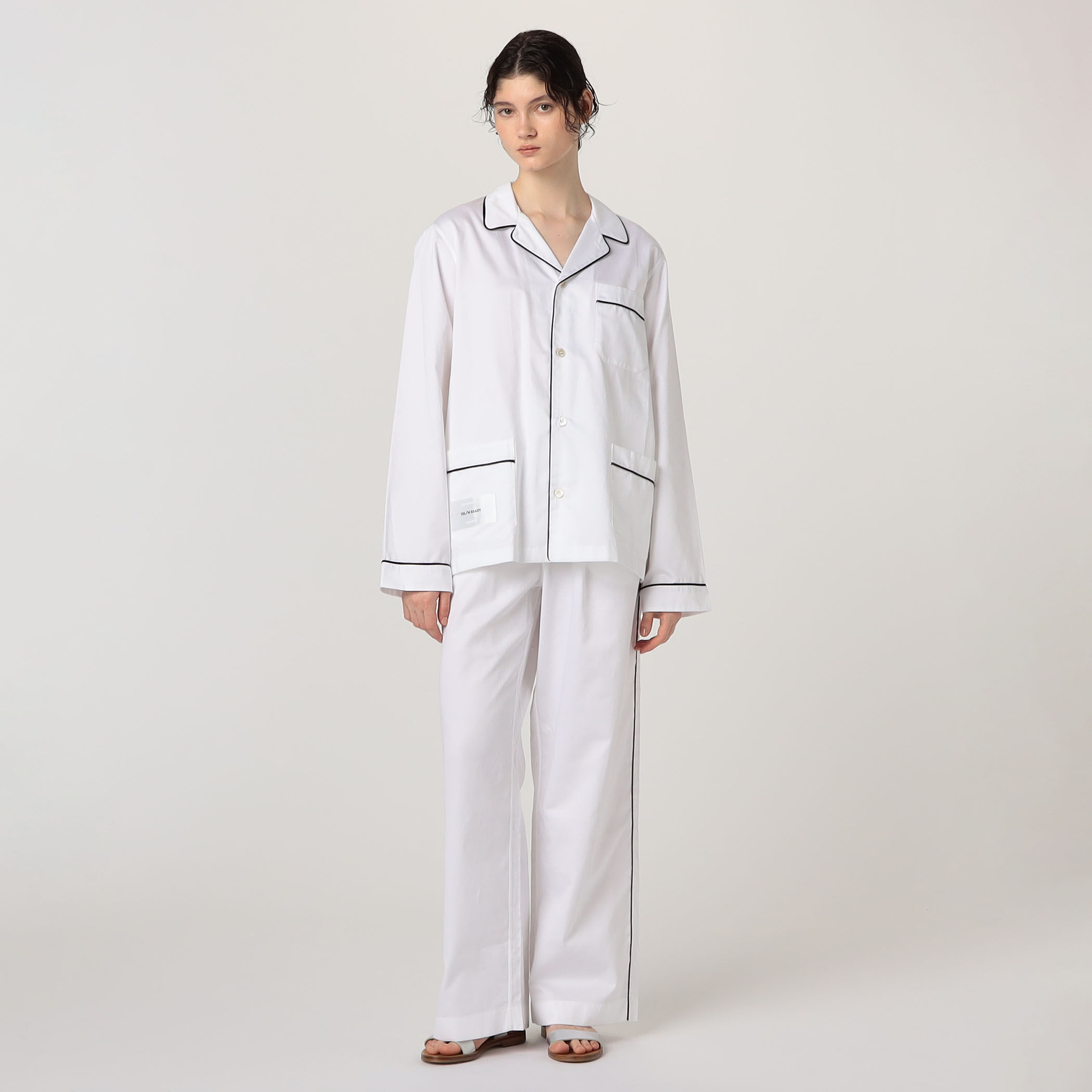 【新品タグ付き】MAGNIBERG マグニバーグ コットンパジャマ 新品タグ付き MAGNIBERG マグニバーグ コットンパジャマ