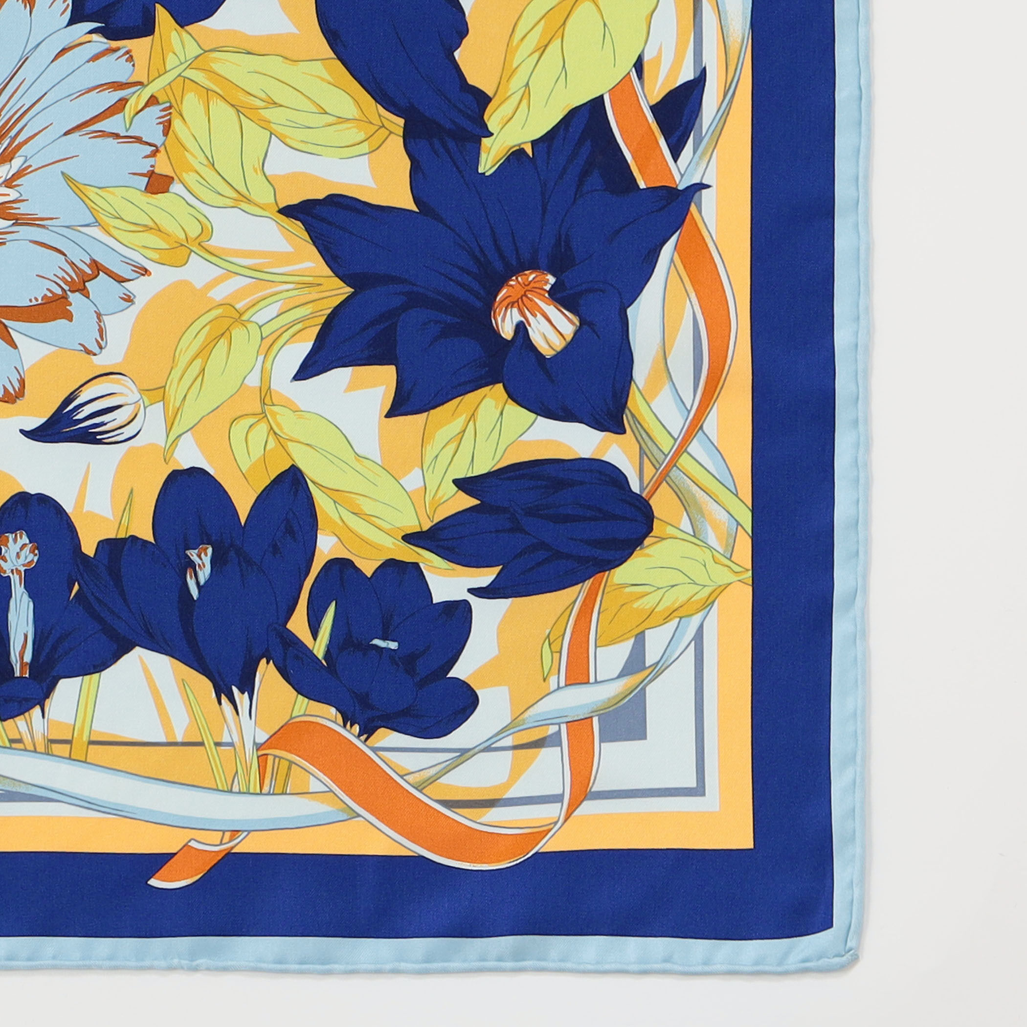 manipuri FLOWER シルクスカーフ｜トゥモローランド 公式サイト