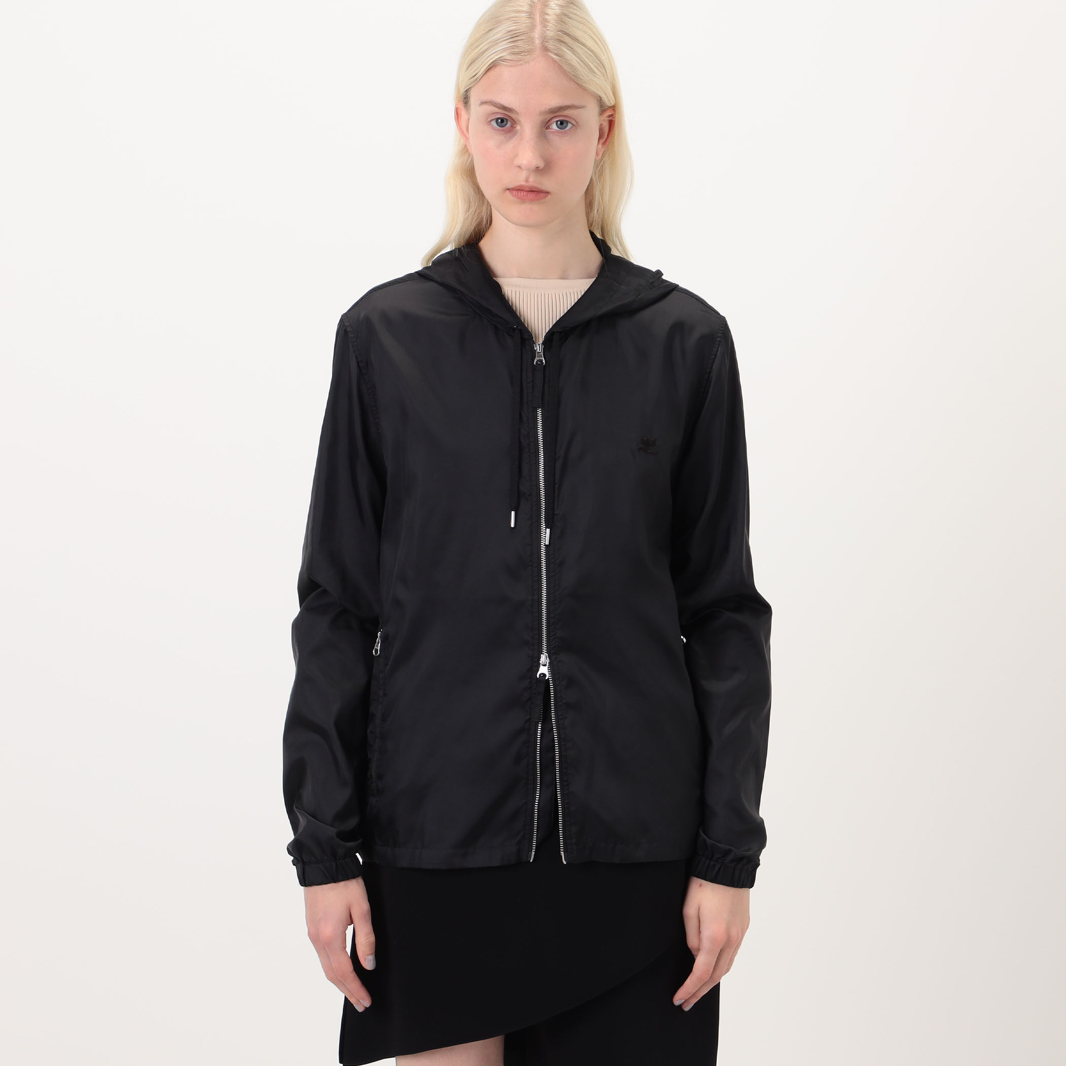 れ Courrèges WINDBREAKER ナイロン ウインドブレーカー