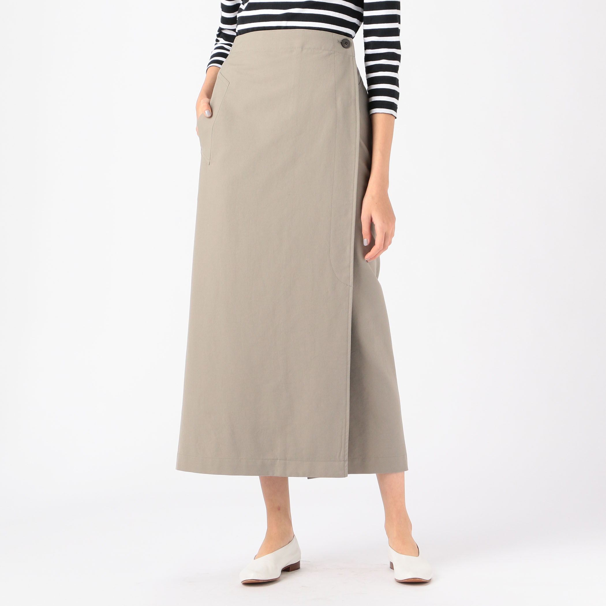 新品 トゥモローランド ギャルリーヴィー シルク ロングスカート 新品 トゥモローランド ギャルリーヴィー シルク ロングスカート