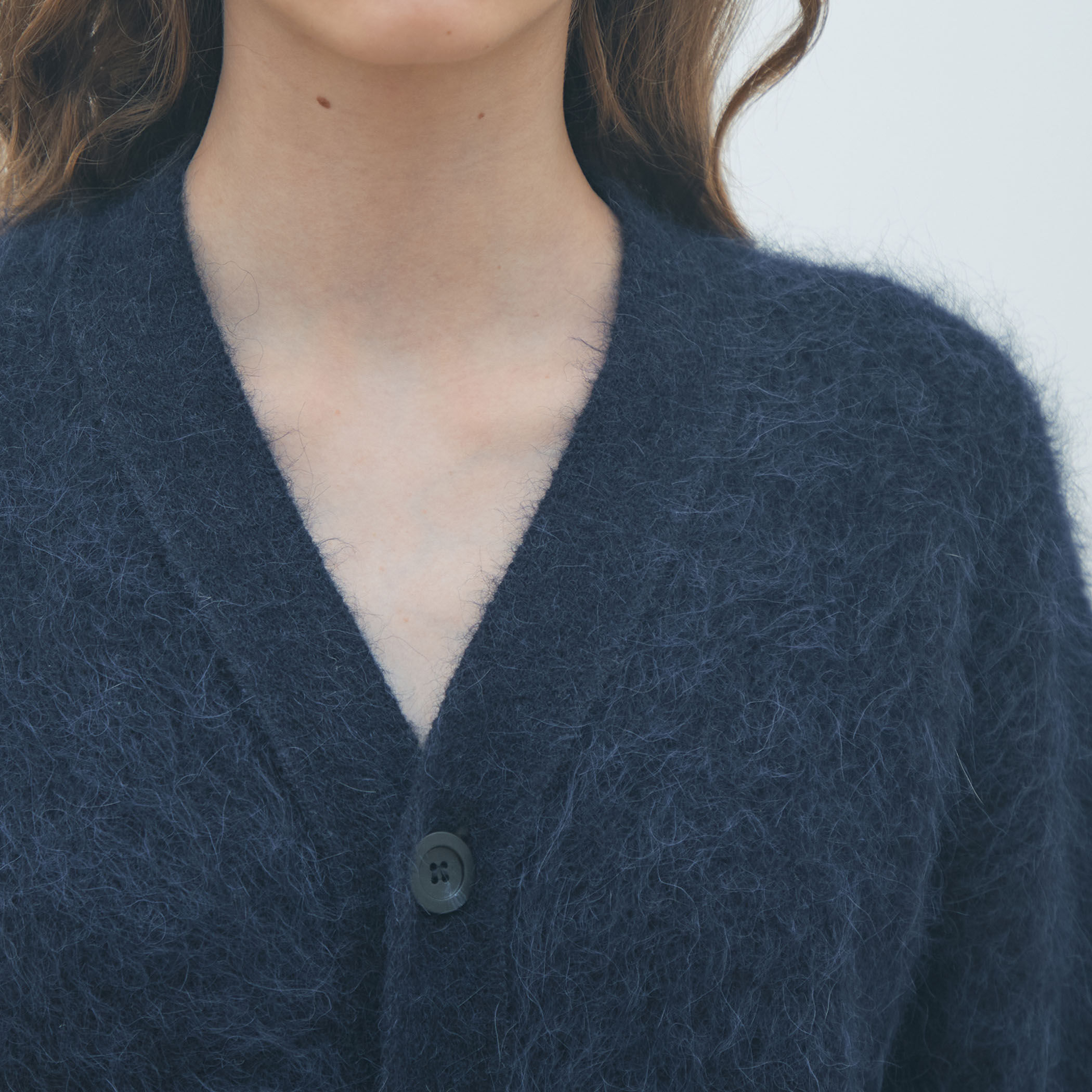 シャギーアルパカ Vネックカーディガン｜トゥモローランド 公式通販