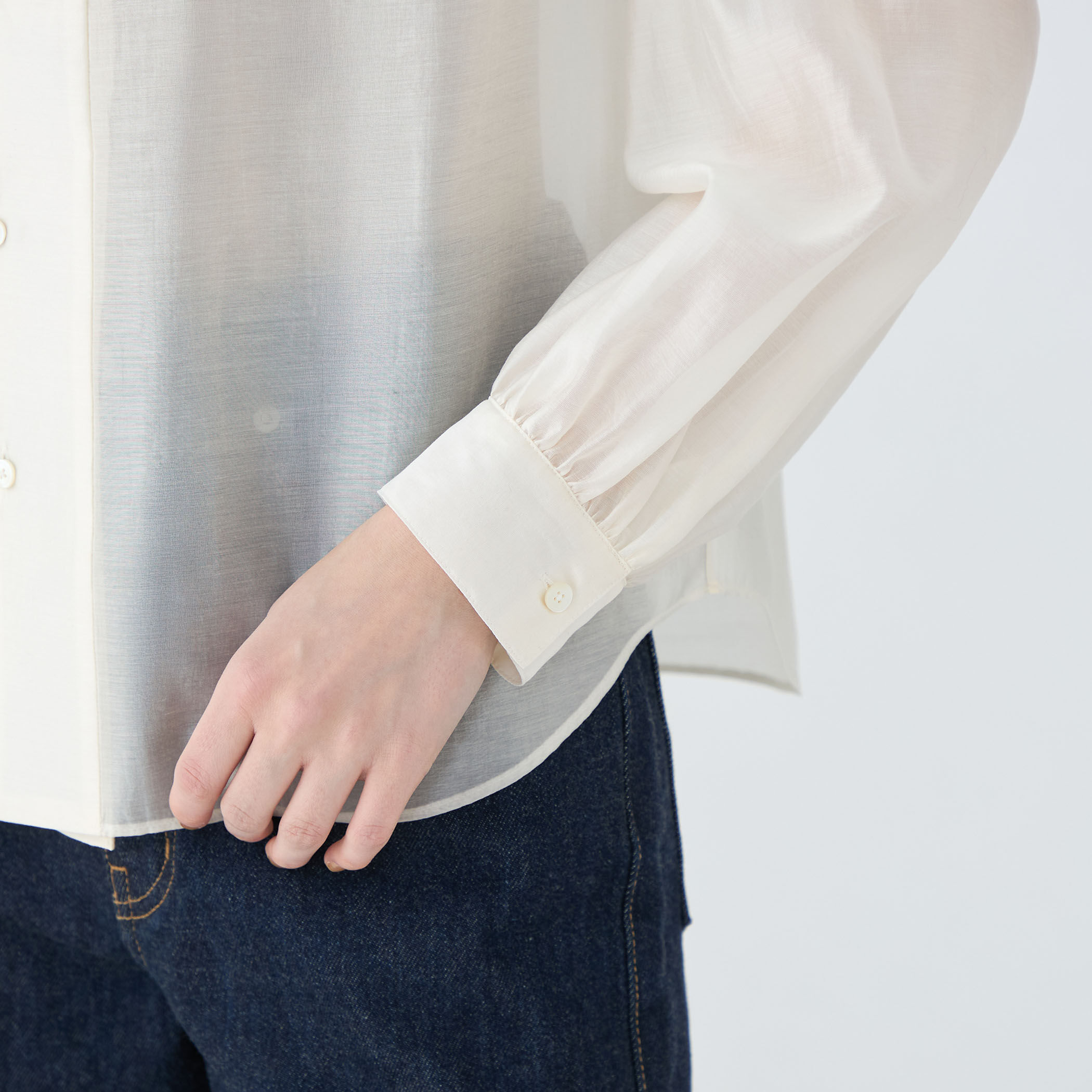 シースルーローン フロントフリルブラウス｜トゥモローランド 公式通販