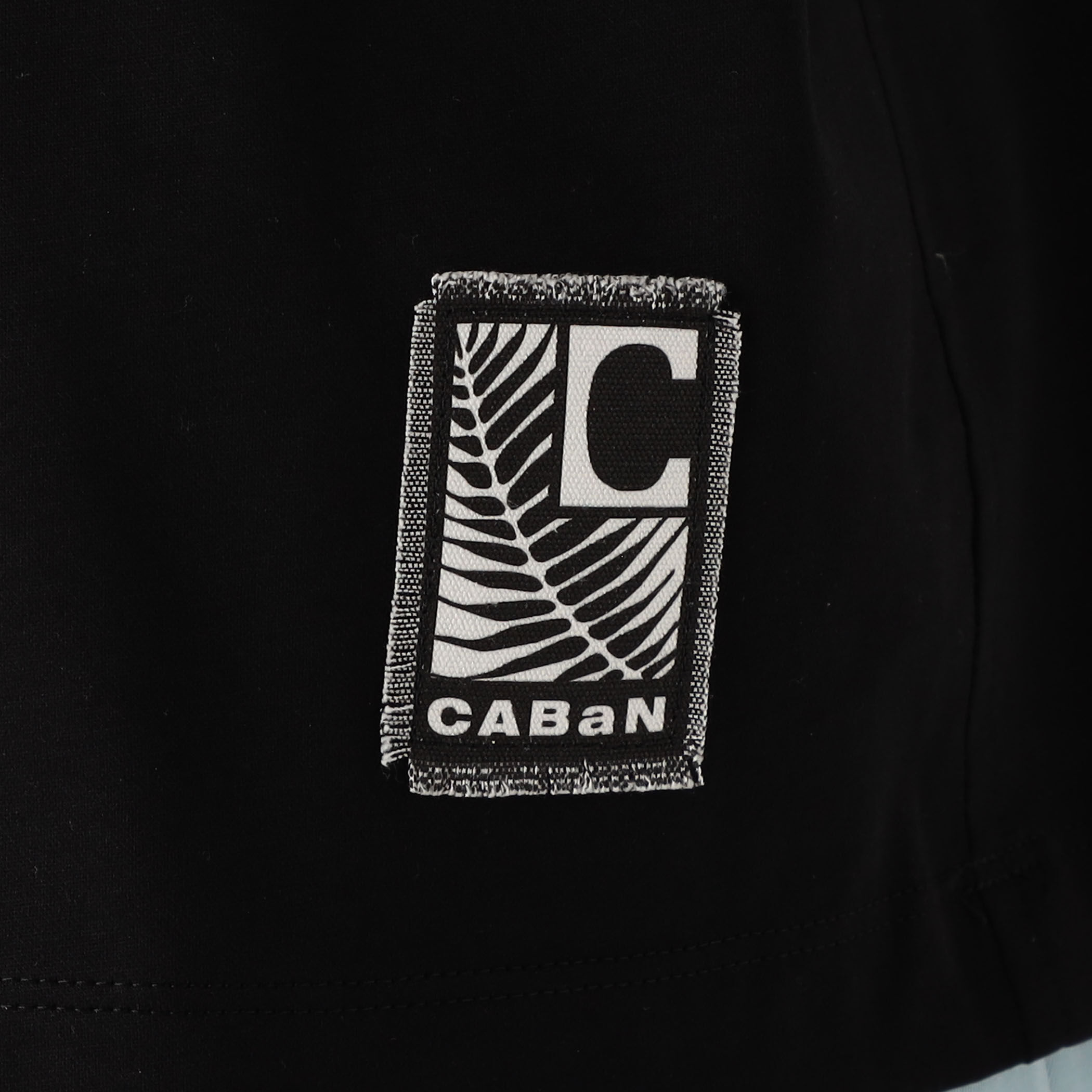 CABaN スビンコットン モザイクプリントTシャツ