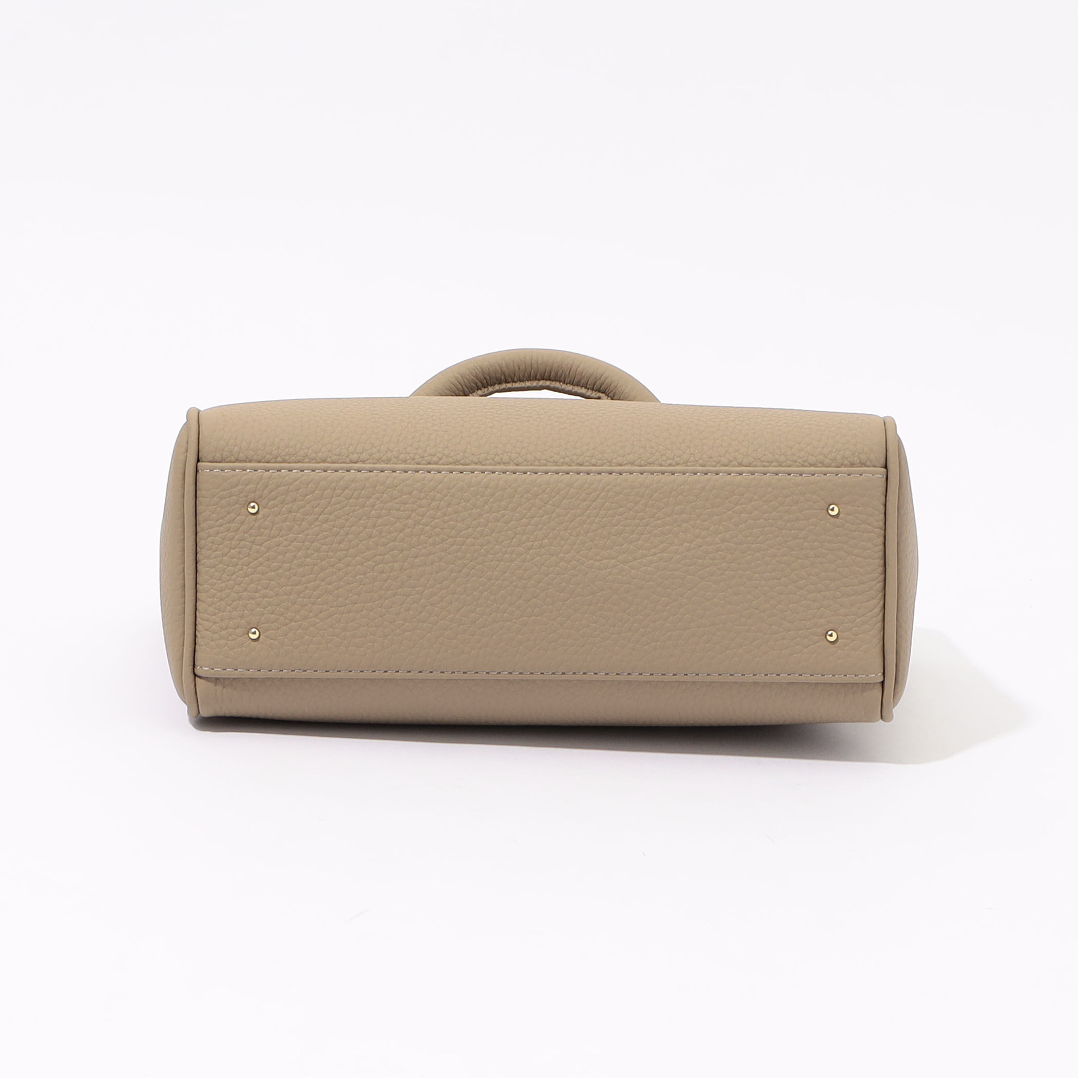 【極美品】VASIC ヤンチェオンテンバール　2way ショルダーバッグ　ハンド ヴァジック | 公式オンラインストア – VASIC ヴァジック日本公式サイト