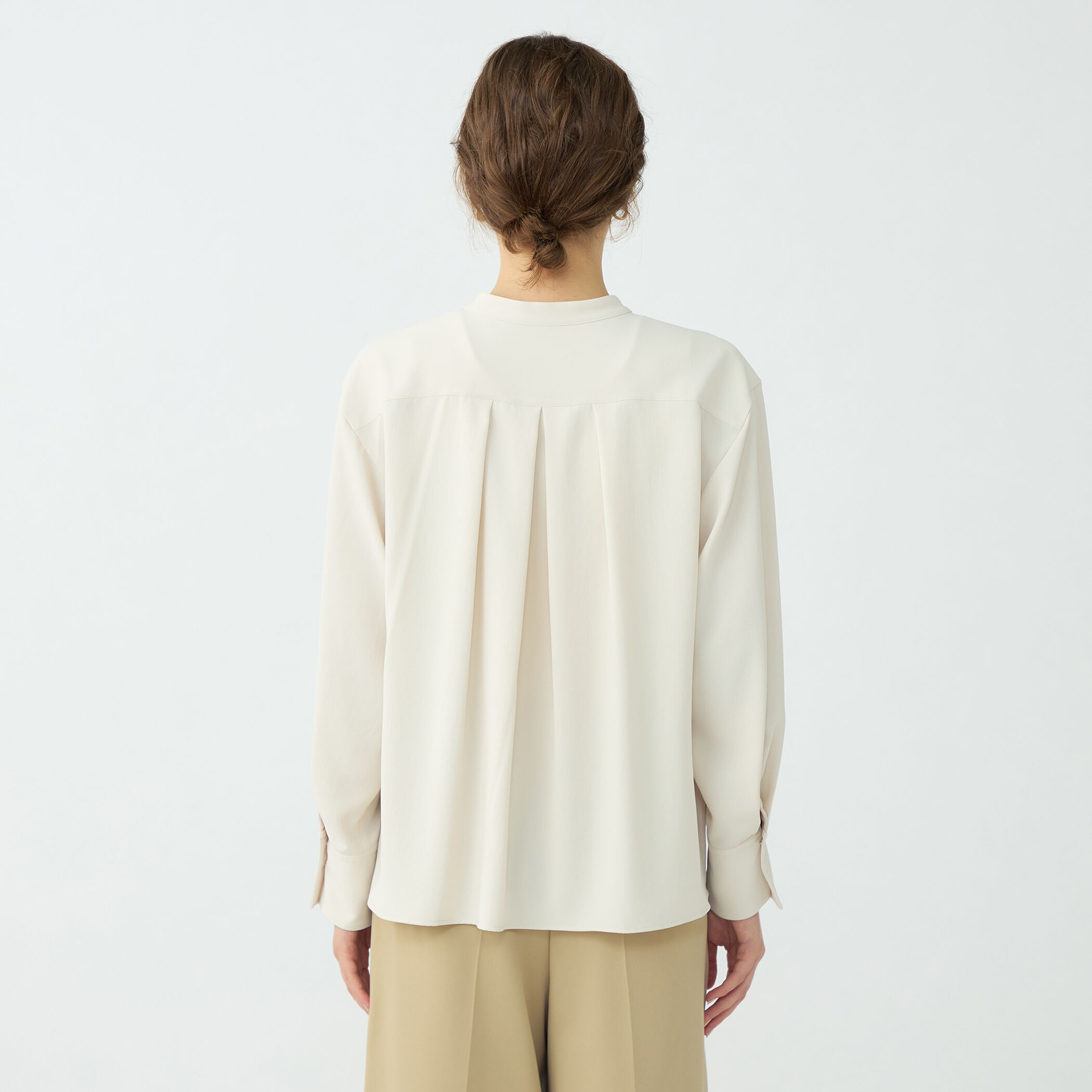 サンディジョーゼット ボックスシルエットブラウス｜トゥモローランド