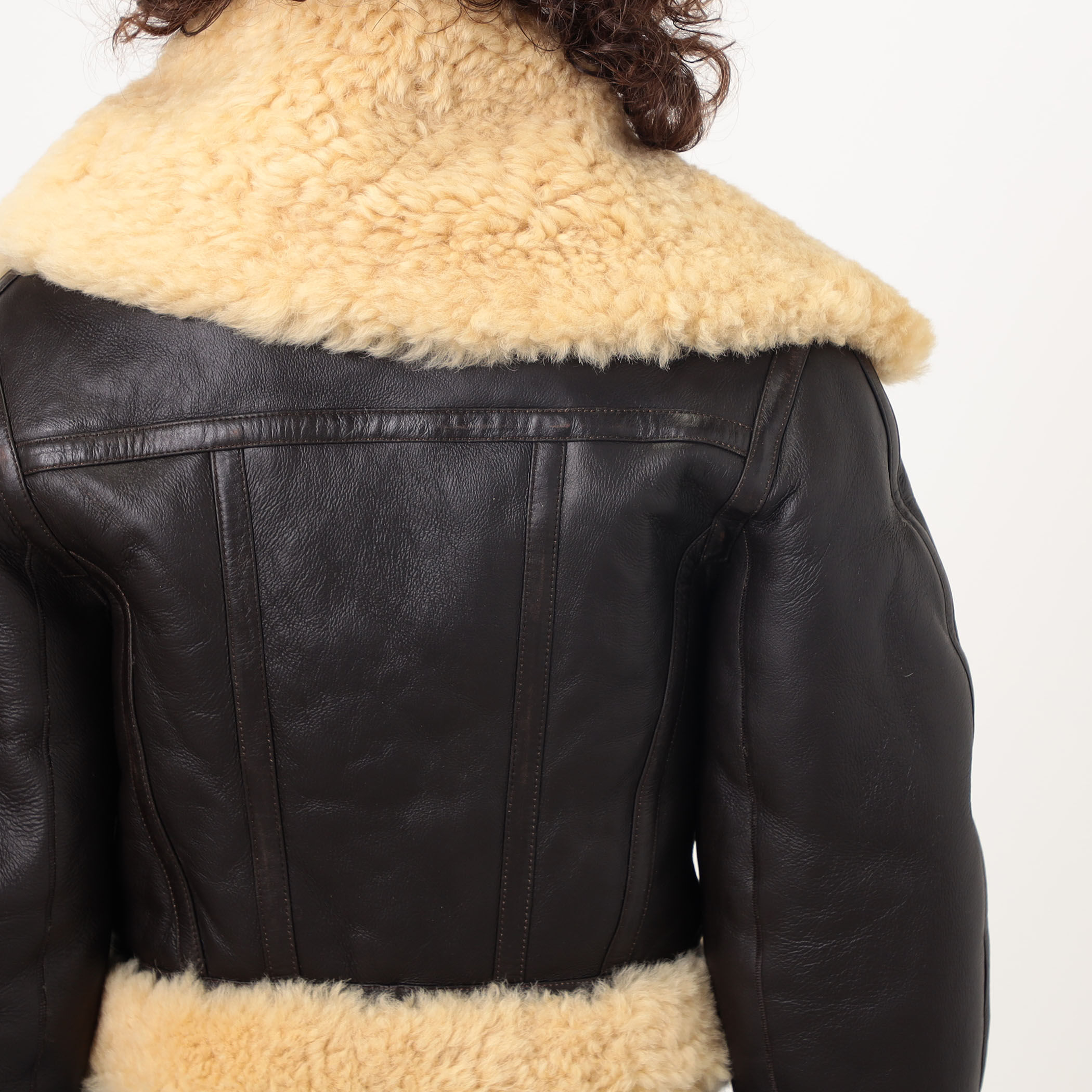 JACQUEMUS LE BLOUSON AVIATORE ムートンジャケット｜トゥモローランド