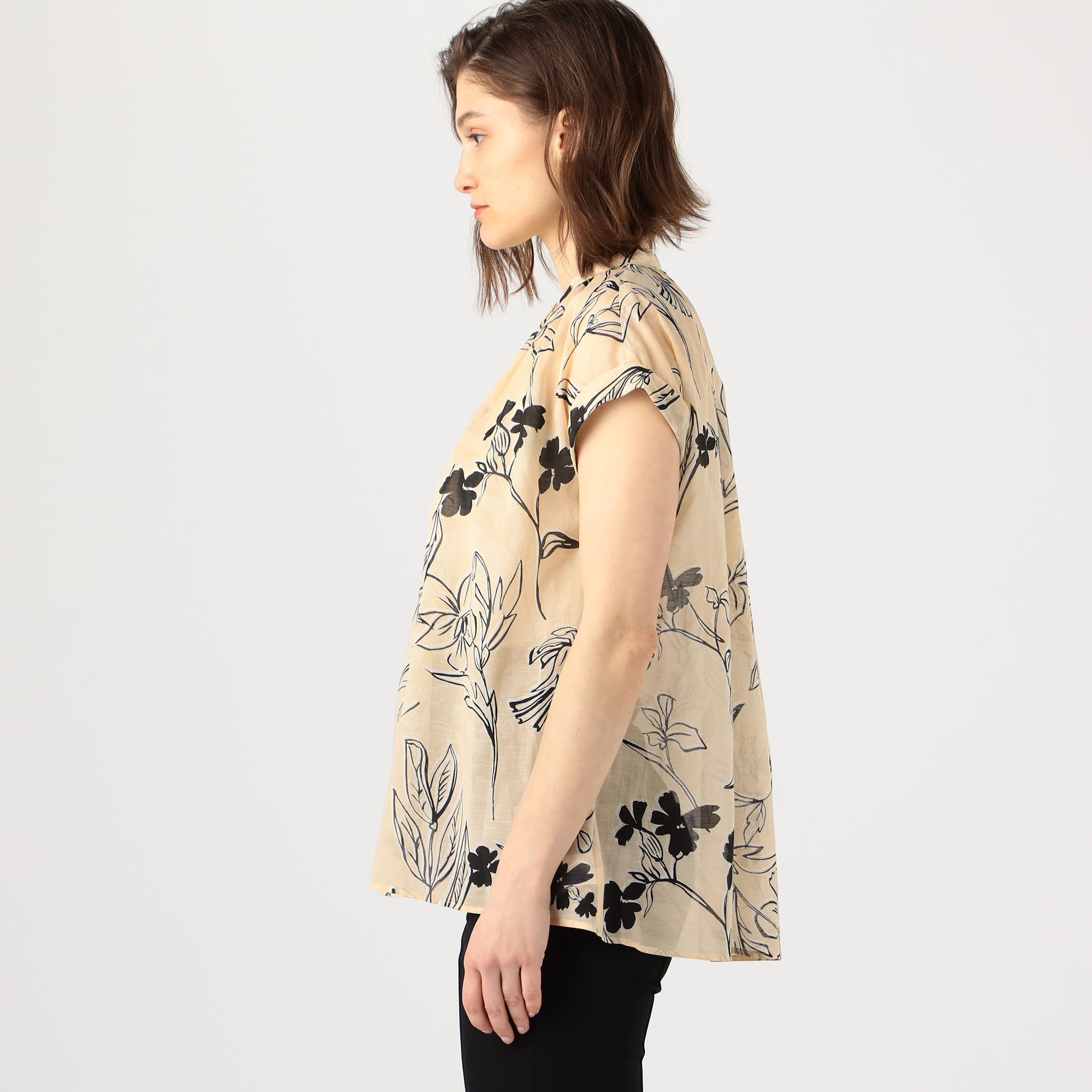 TOMORROWLAND　 インクリーズフラワープリント ネックタックブラウス インクリーズフラワープリント ネックタックブラウス | maison