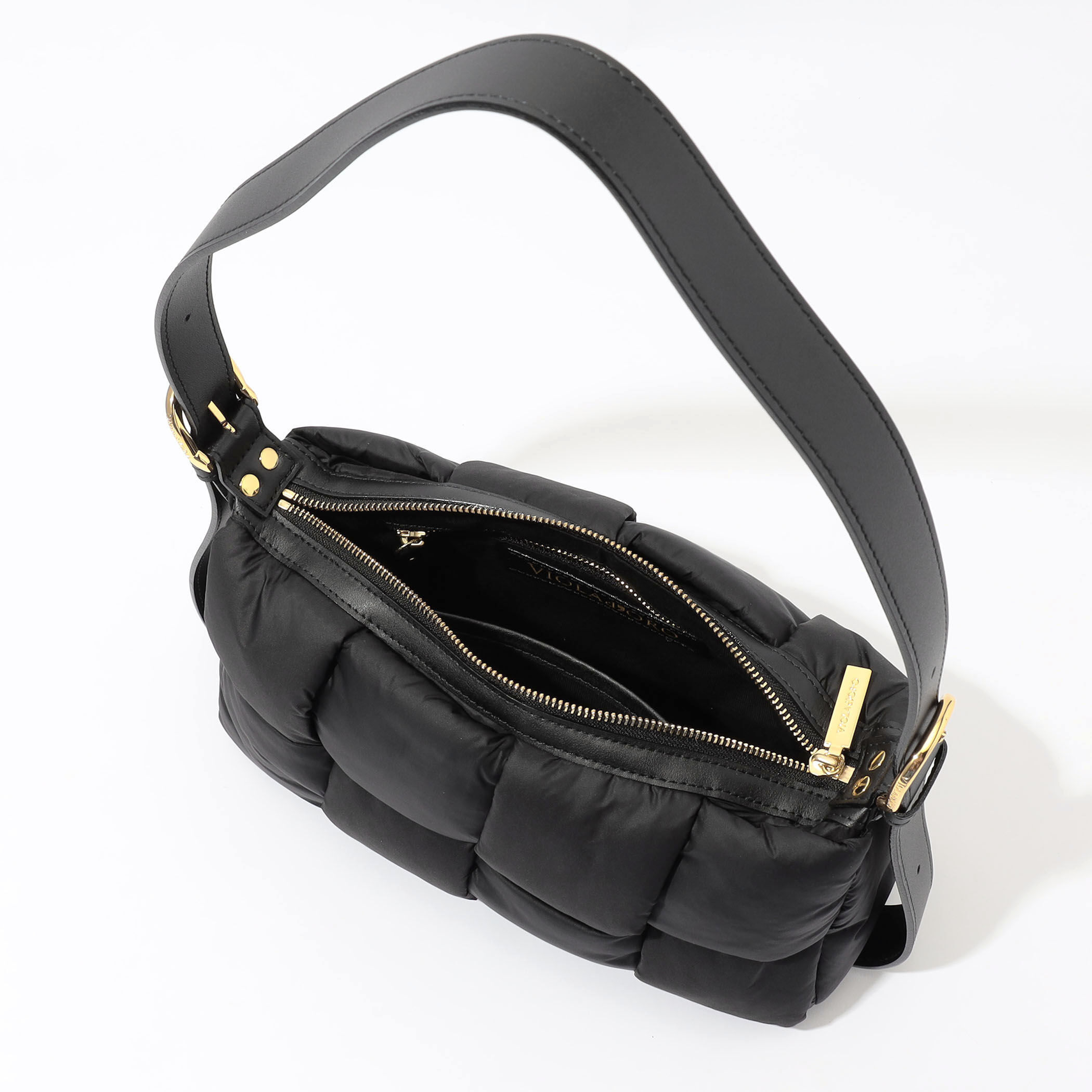 VIOLAd'ORO NYLON SHOULDER バッグ｜トゥモローランド 公式サイト