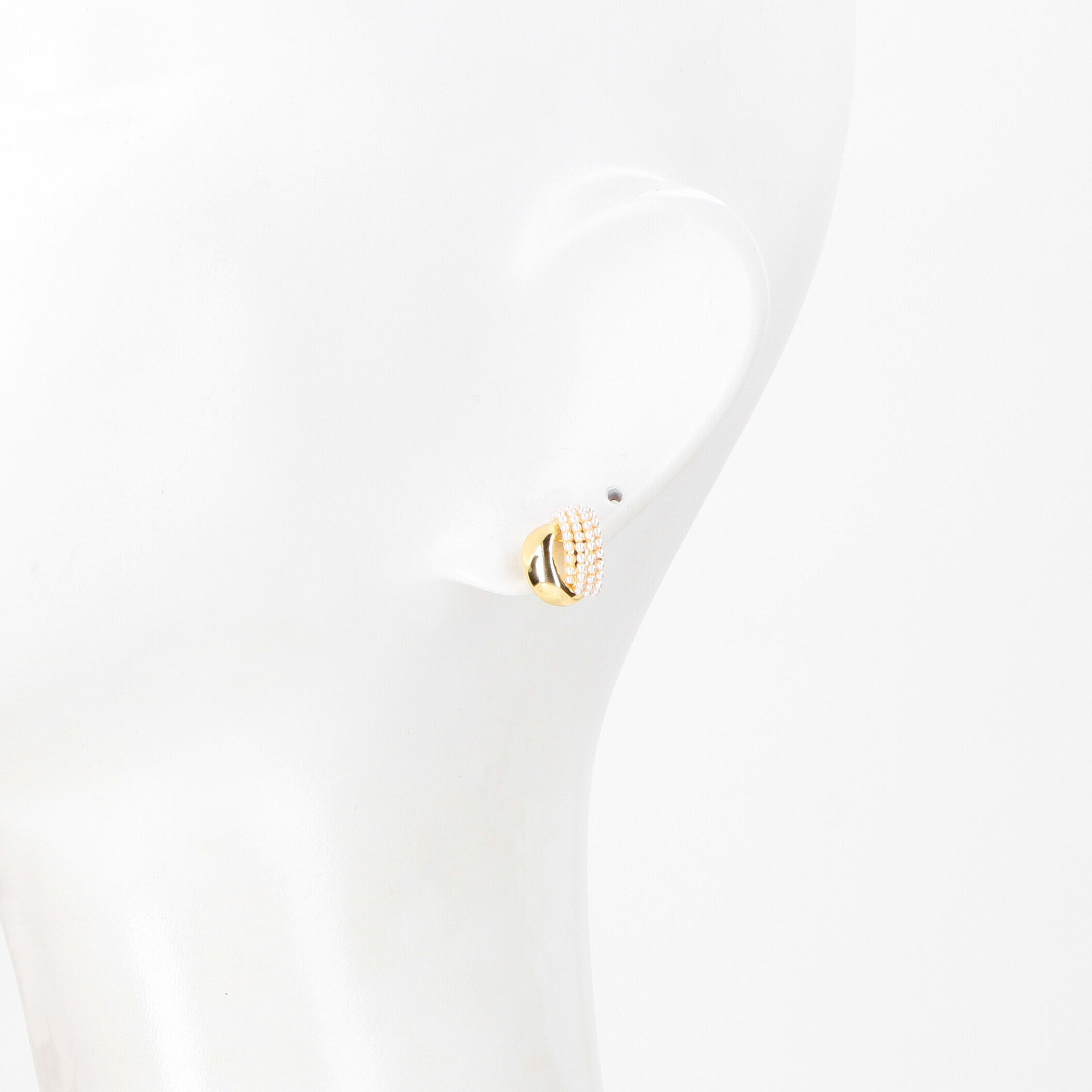 Kenneth Jay Lane gold post huggie hoop ピアス｜トゥモローランド