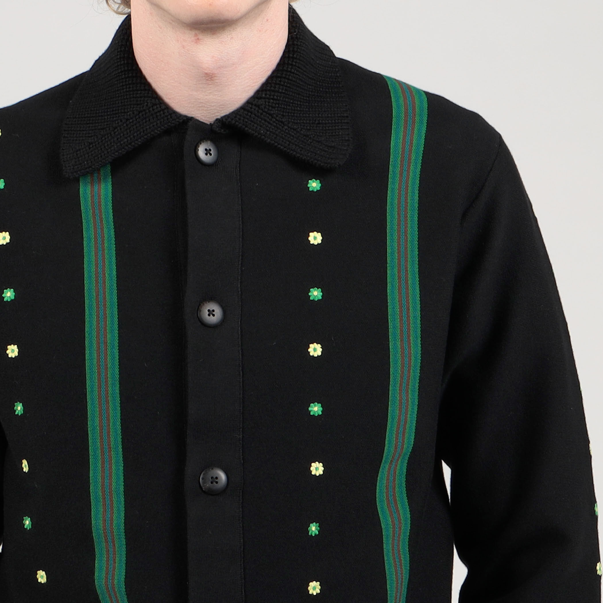 □CABaN コットンカシミヤ エンブロイダリーポロカーディガン