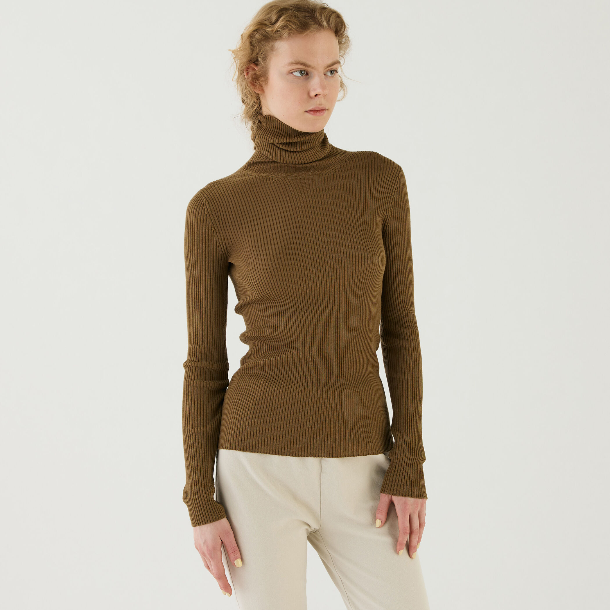 ひつじ です ★美品プルミエールウールリブ タートルネックプルオーバー プルミエールウールリブ タートルネックプルオーバー