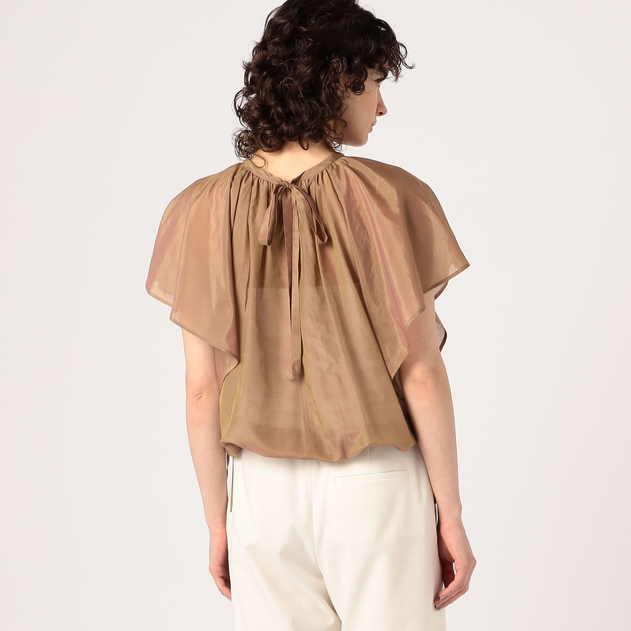 Blumarine♡ブルマリン♡ラッフルシルクブラウス シアーラッフルブラウス/TT528101 – MISCH MASCH|31 Sons de mode