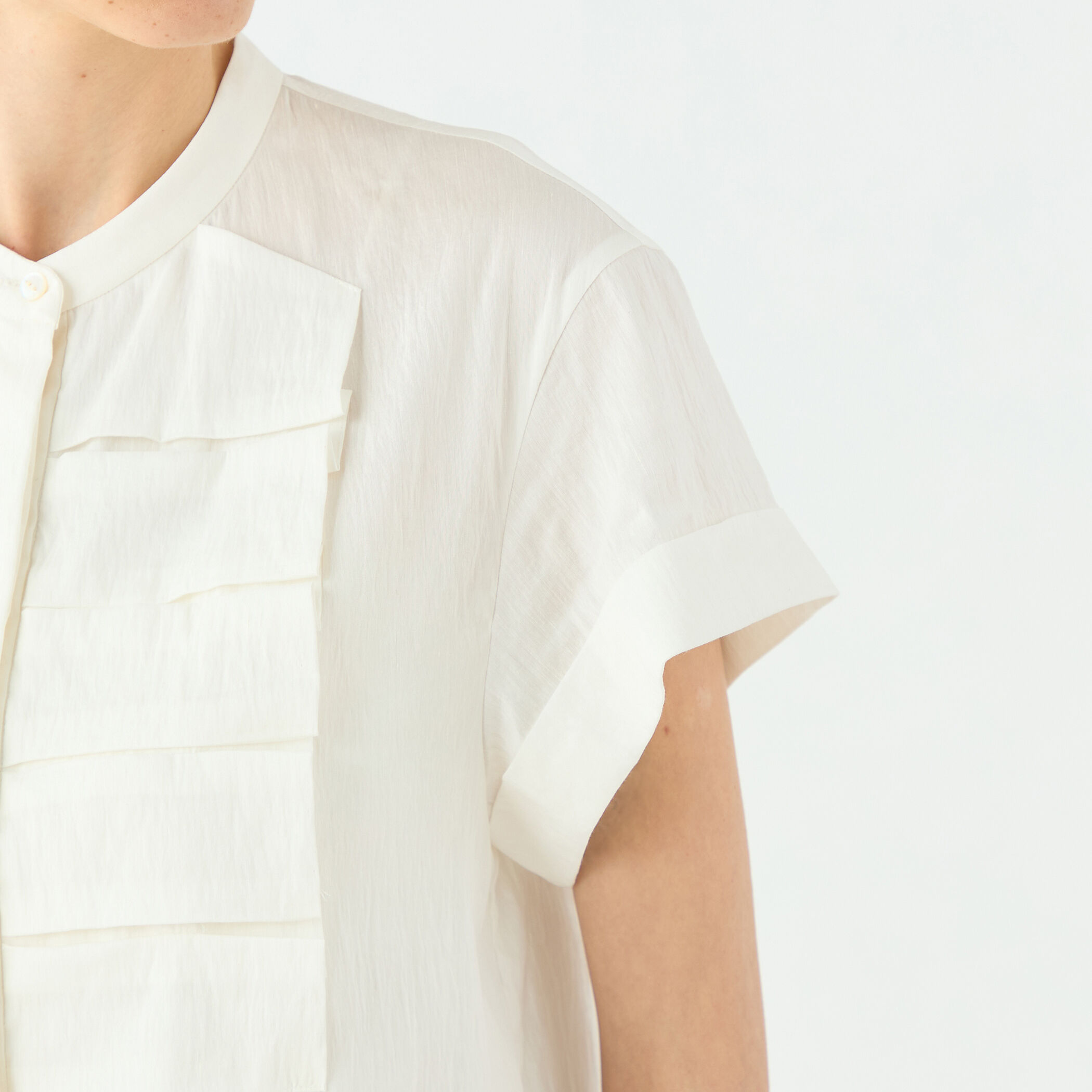 エフェクトリネン ハーフスリーブブラウス｜トゥモローランド 公式通販