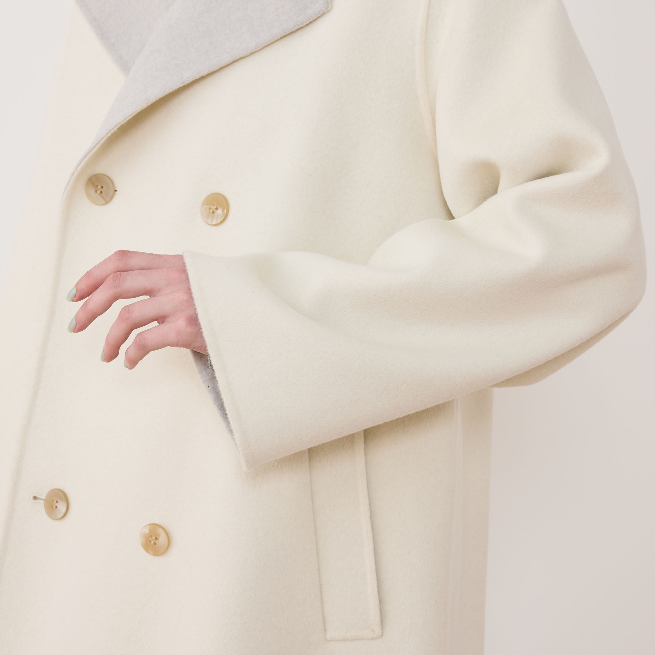 【24Cruise NEW】ERMANNO SCERVINO/ ダブルブレスト コート / 白 WEB先行予約】ダブルフェイス カラーレストレンチコート