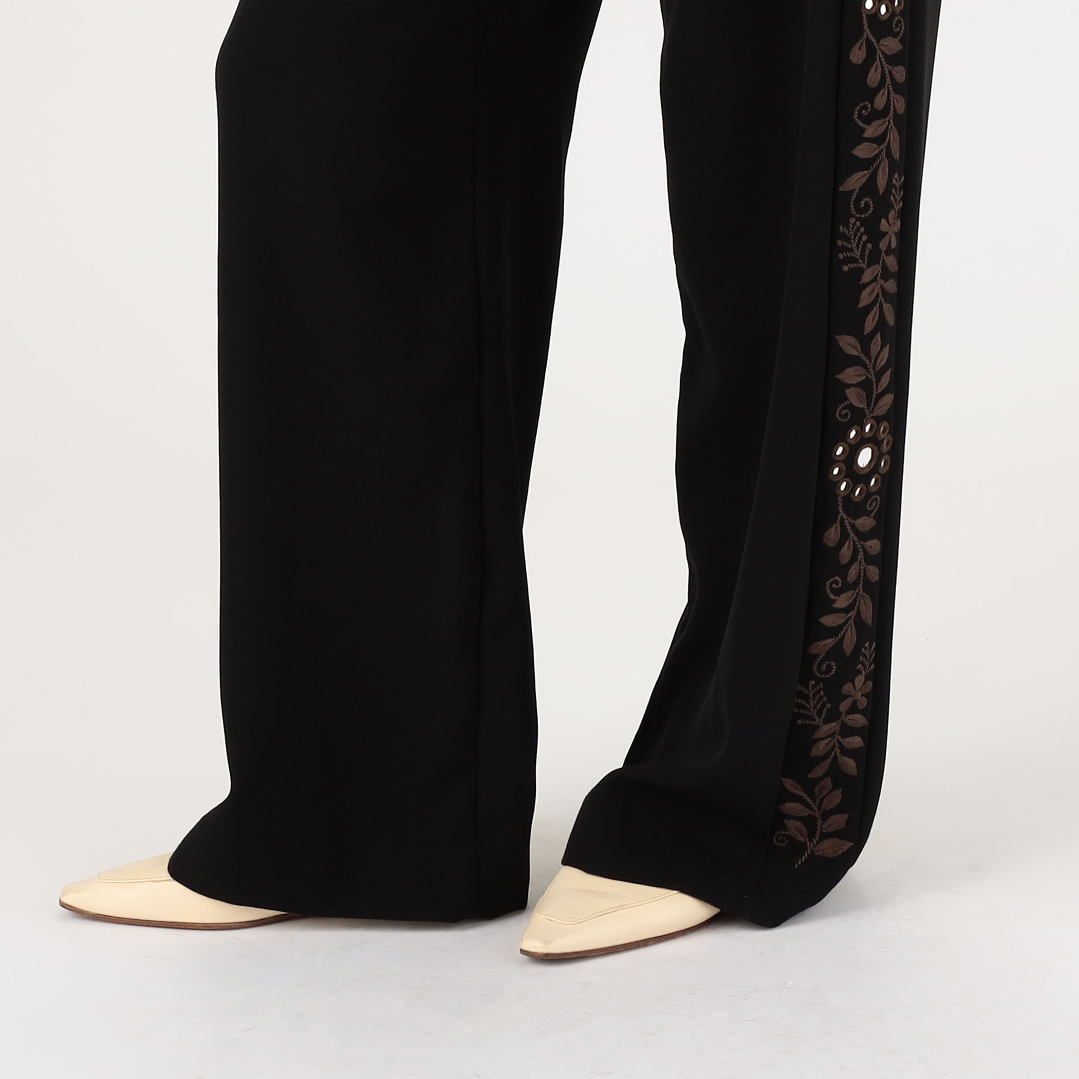 【送料&関税込】Wales Bonner cairo Pants - Unisex WALES BONNER CAIRO TROUSER｜トゥモローランド 公式通販