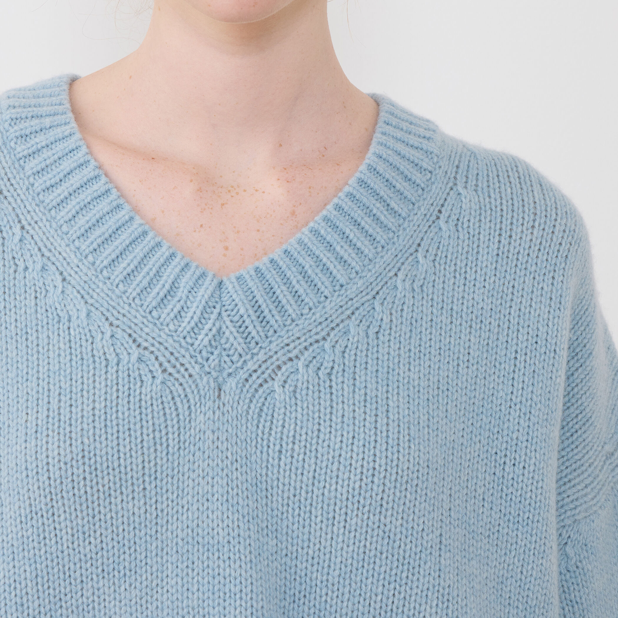 ファインウール Vネックプルオーバー｜トゥモローランド 公式通販