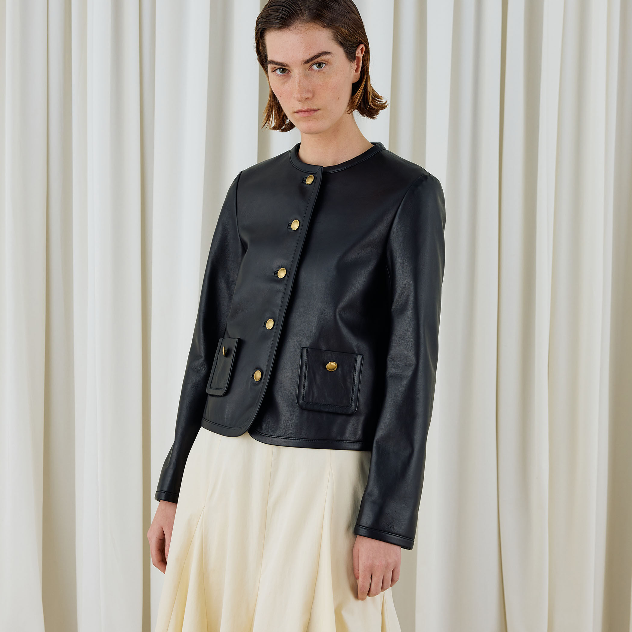 ラムレザー クルーネックジャケット｜トゥモローランド 公式通販