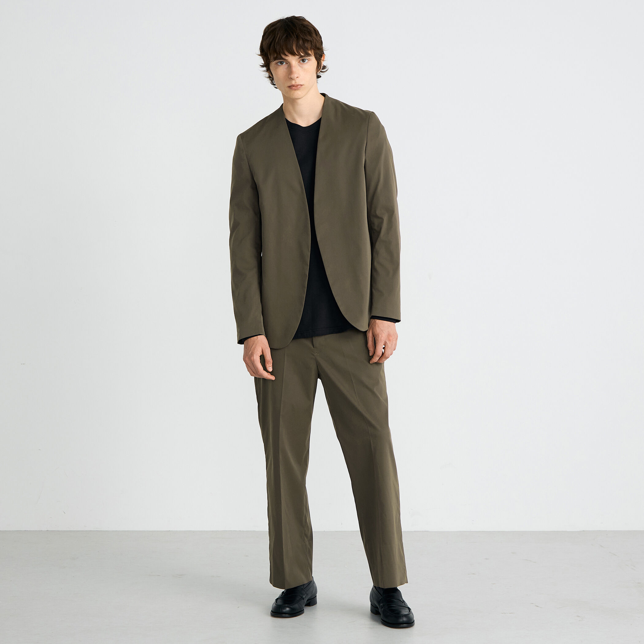 ストレッチベンタイル ノーカラージャケット｜トゥモローランド