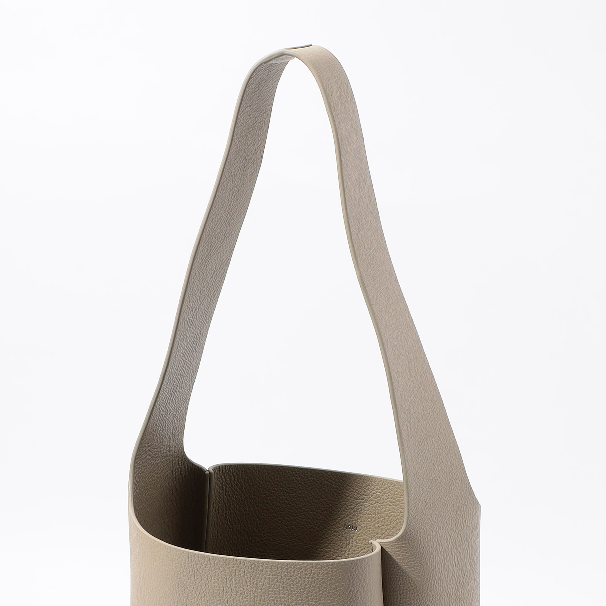 Aeta SHOULDER：S｜トゥモローランド 公式サイト