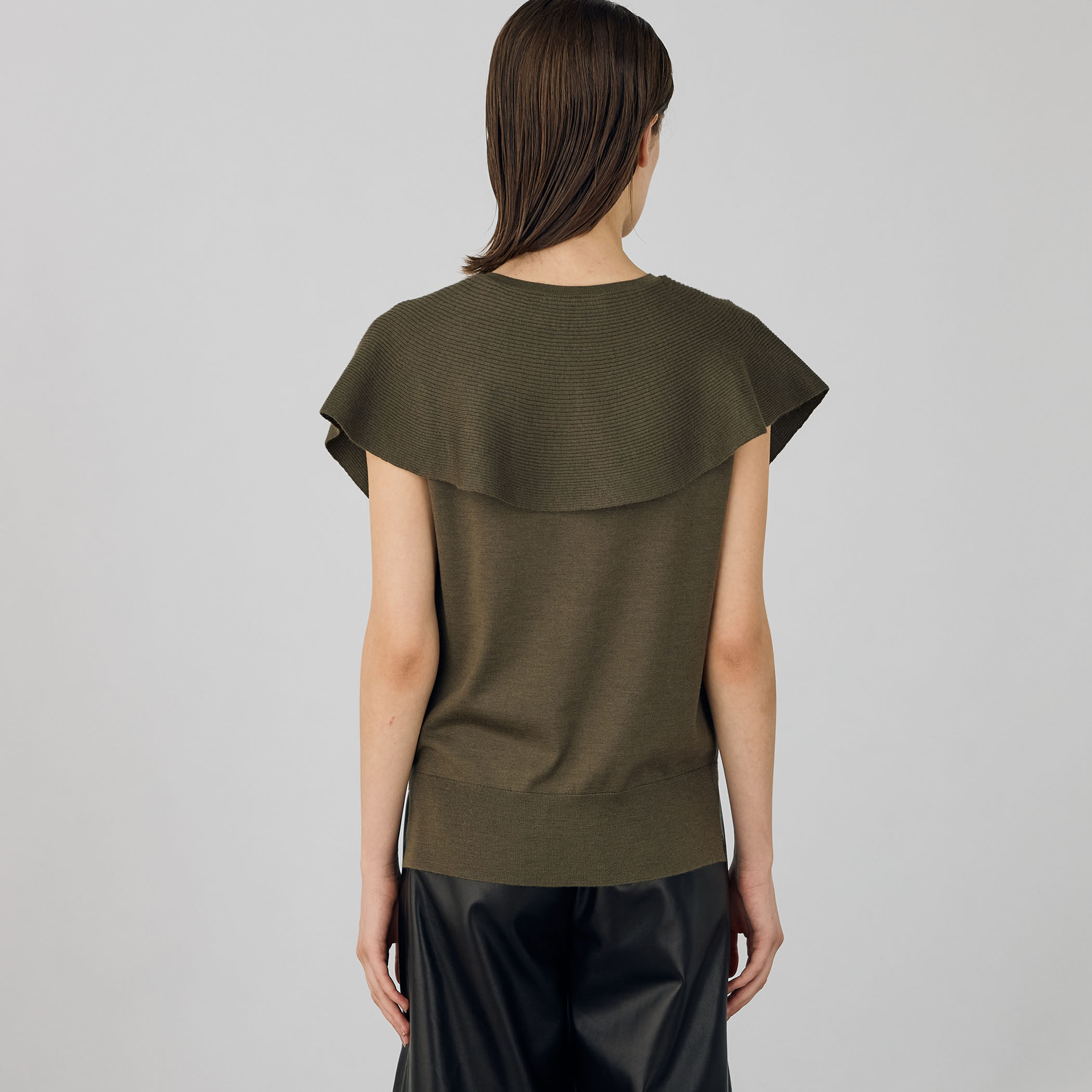 DES PRES ウーステッドウールケーププルオーバー トゥモローランド ニット ウーステッドウール ケーププルオーバー｜トゥモローランド 公式通販