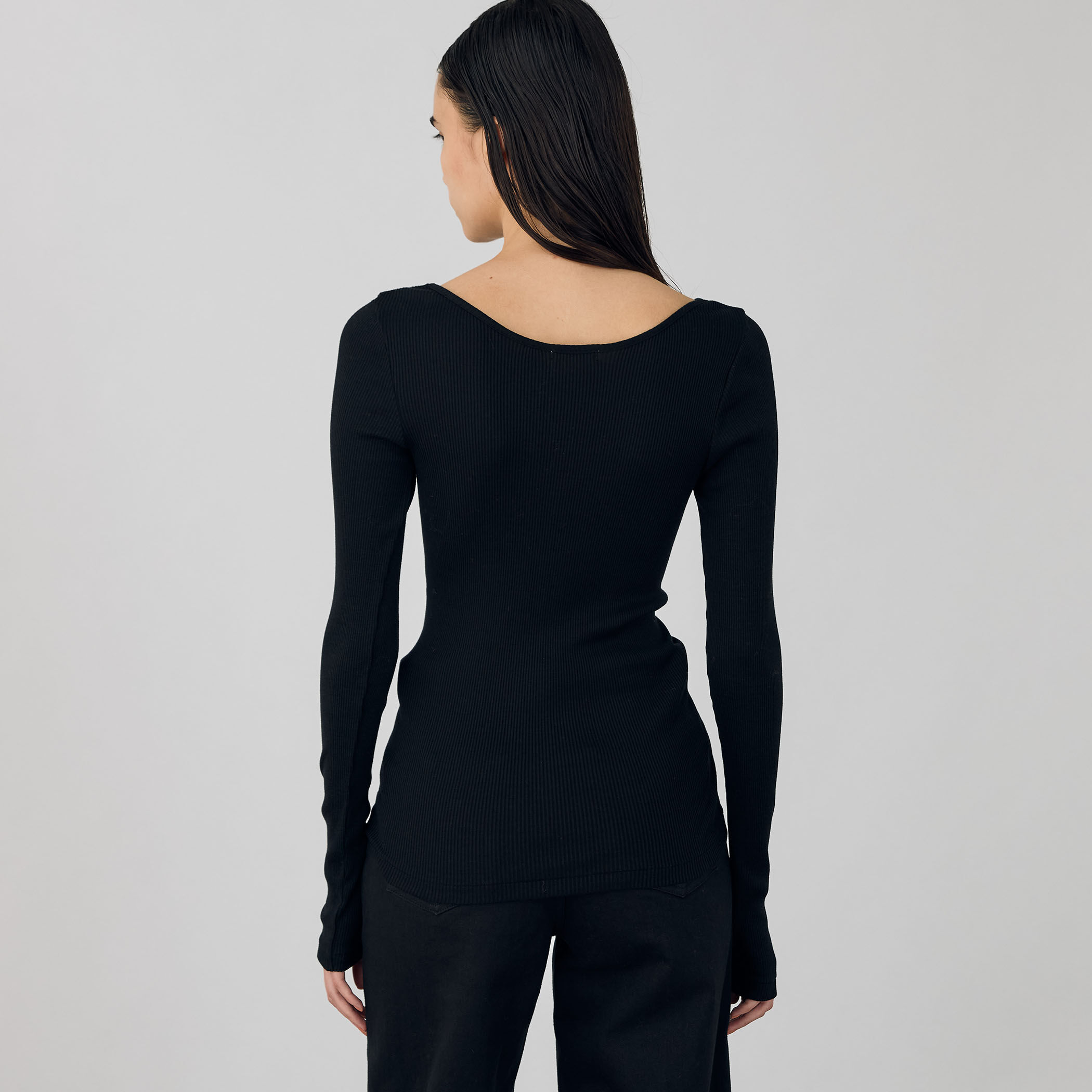 シルクコットンリブ ラウンドネックプルオーバー｜トゥモローランド