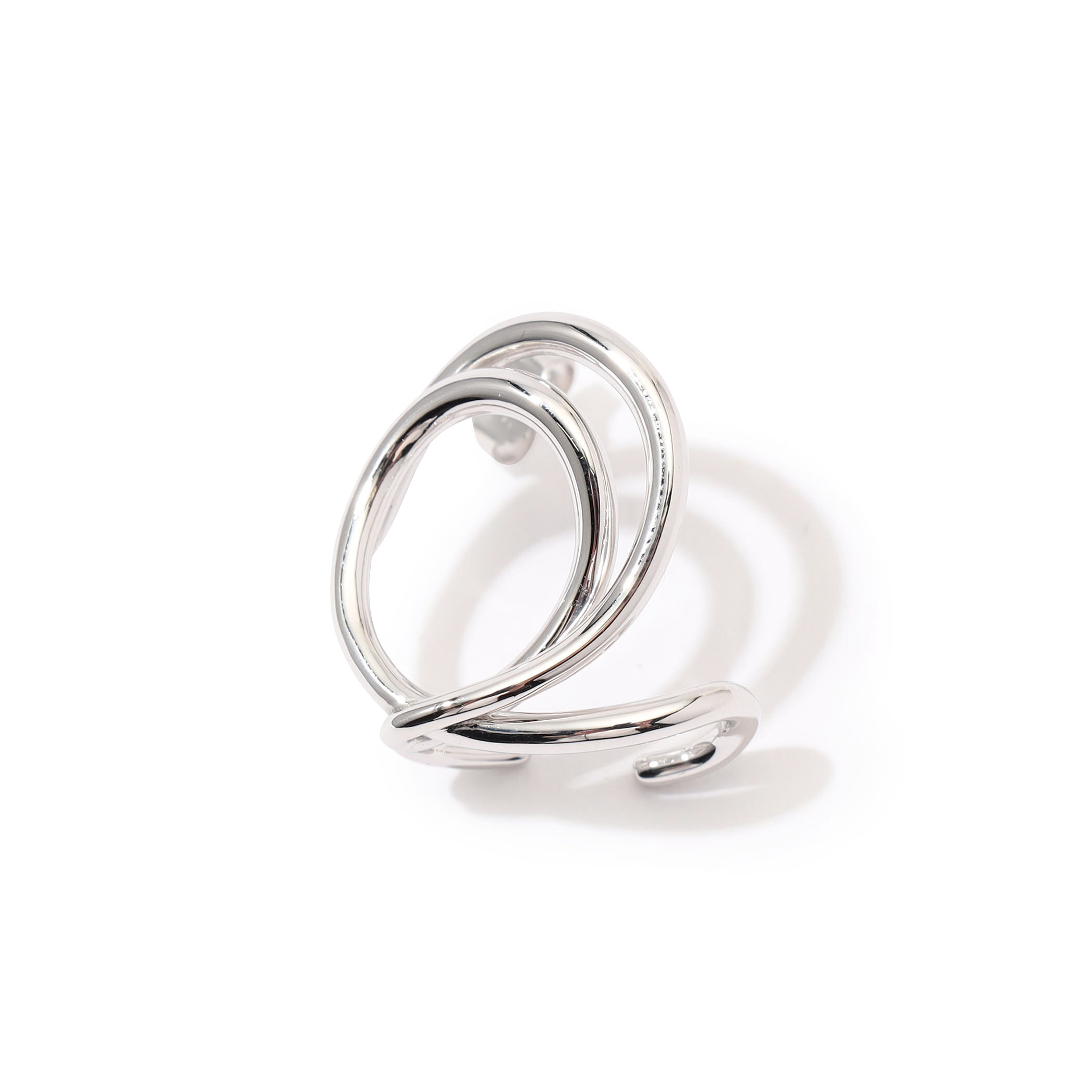 Charlotte Chesnais BO LASSO 片耳用ピアス｜トゥモローランド 公式通販