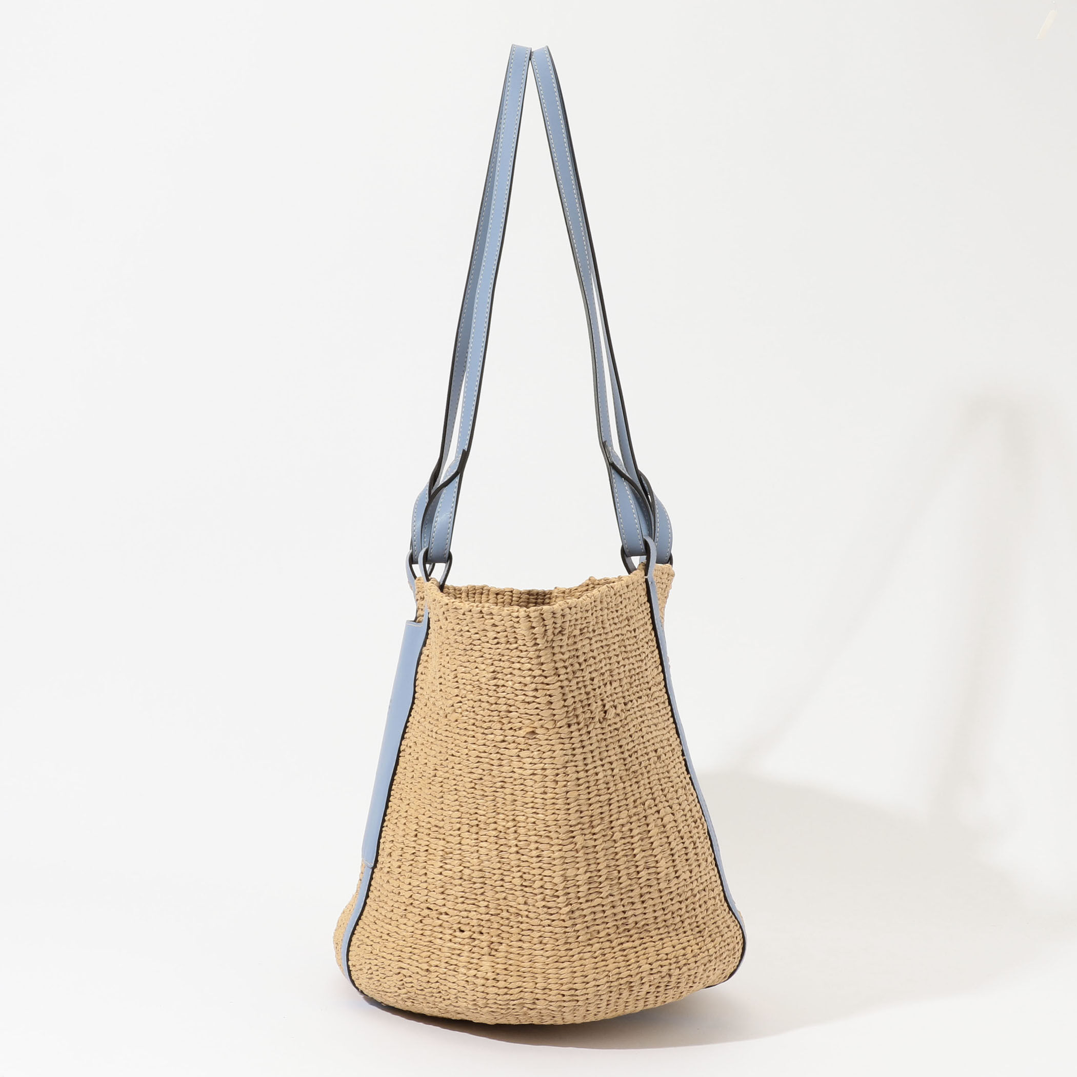 Chloe ロコハッチシンクルフレストコト 【関税込】 Chloé クロエ アイコニック スモールベルト の茶色 | Chloé JP