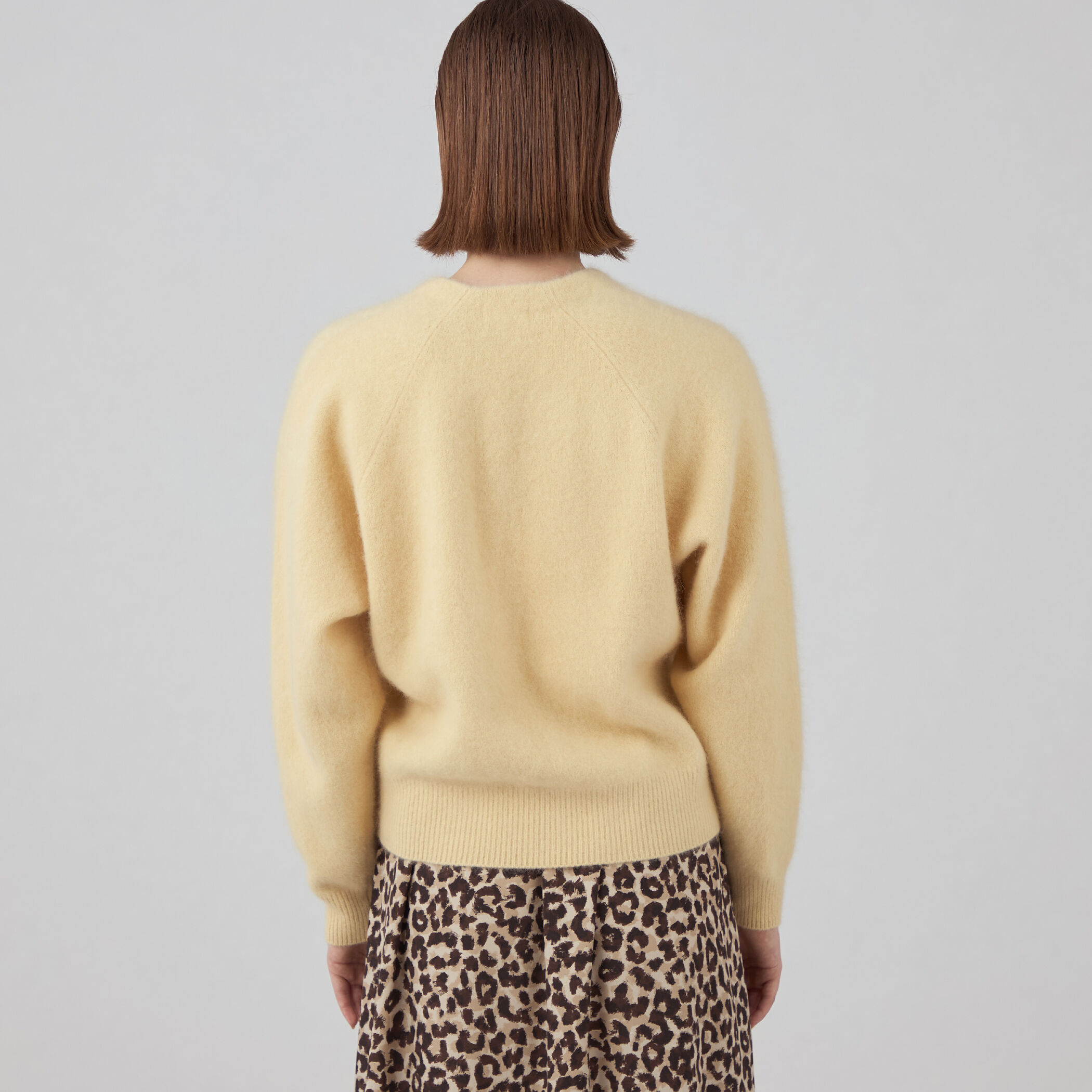 フラッフィーヤーン Vネックカーディガン｜トゥモローランド 公式通販