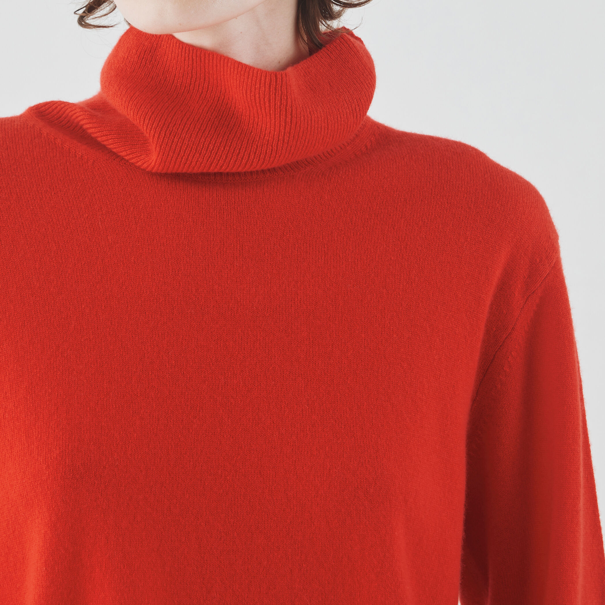 スコットランドカシミヤ タートルネックプルオーバー