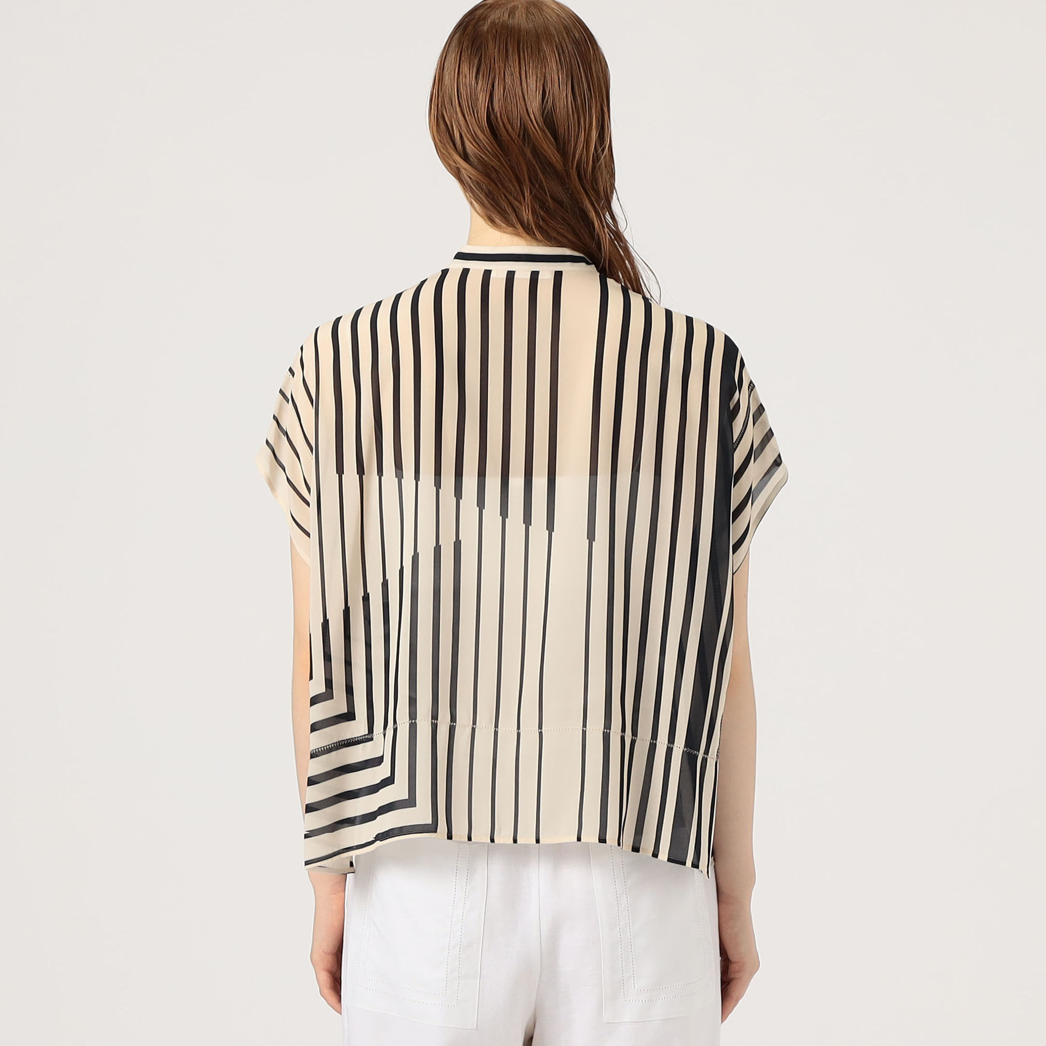 ストライプシルクストレッチ スタンドネックボックスシャツ