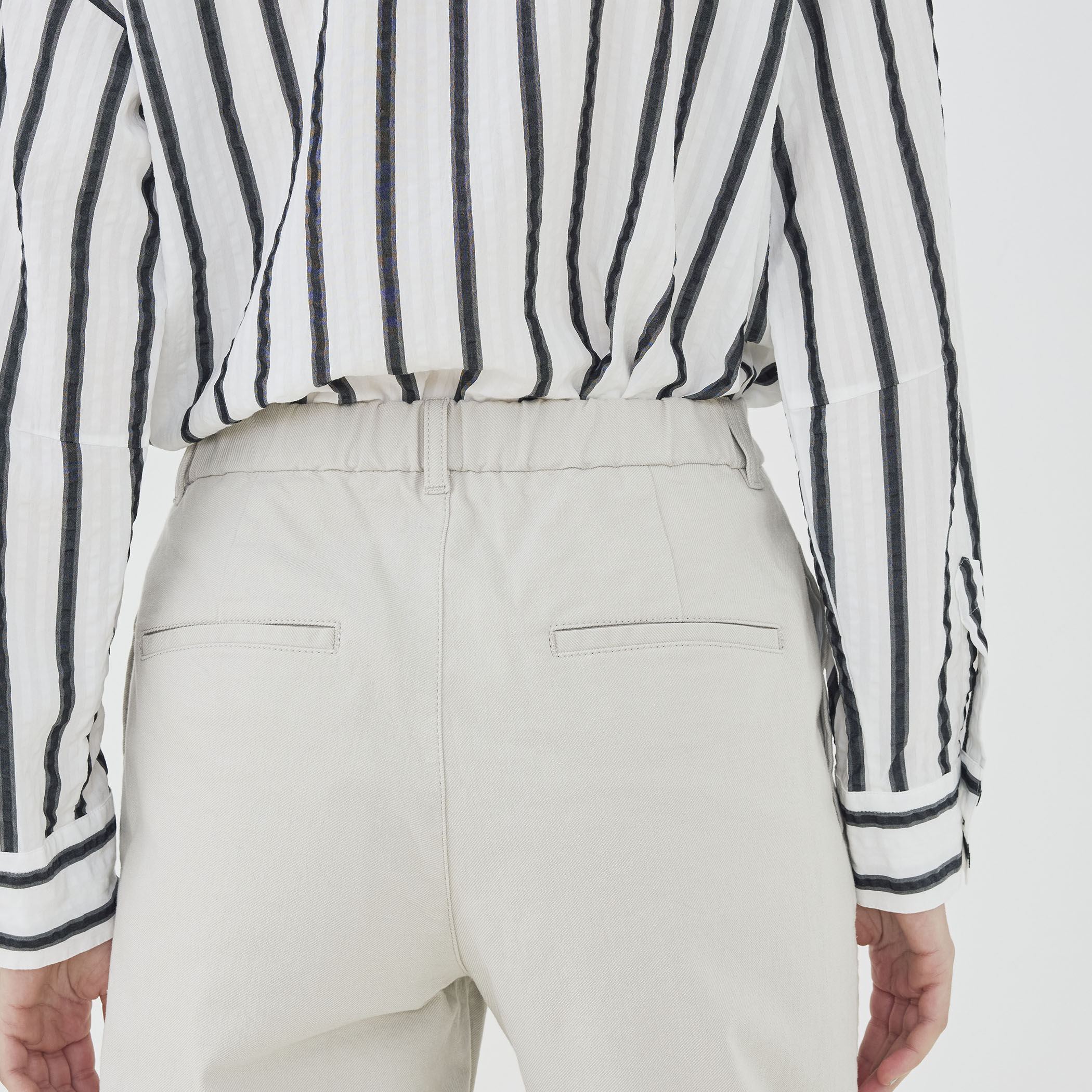 ストレッチツイル ストレートイージーパンツ｜トゥモローランド 公式通販