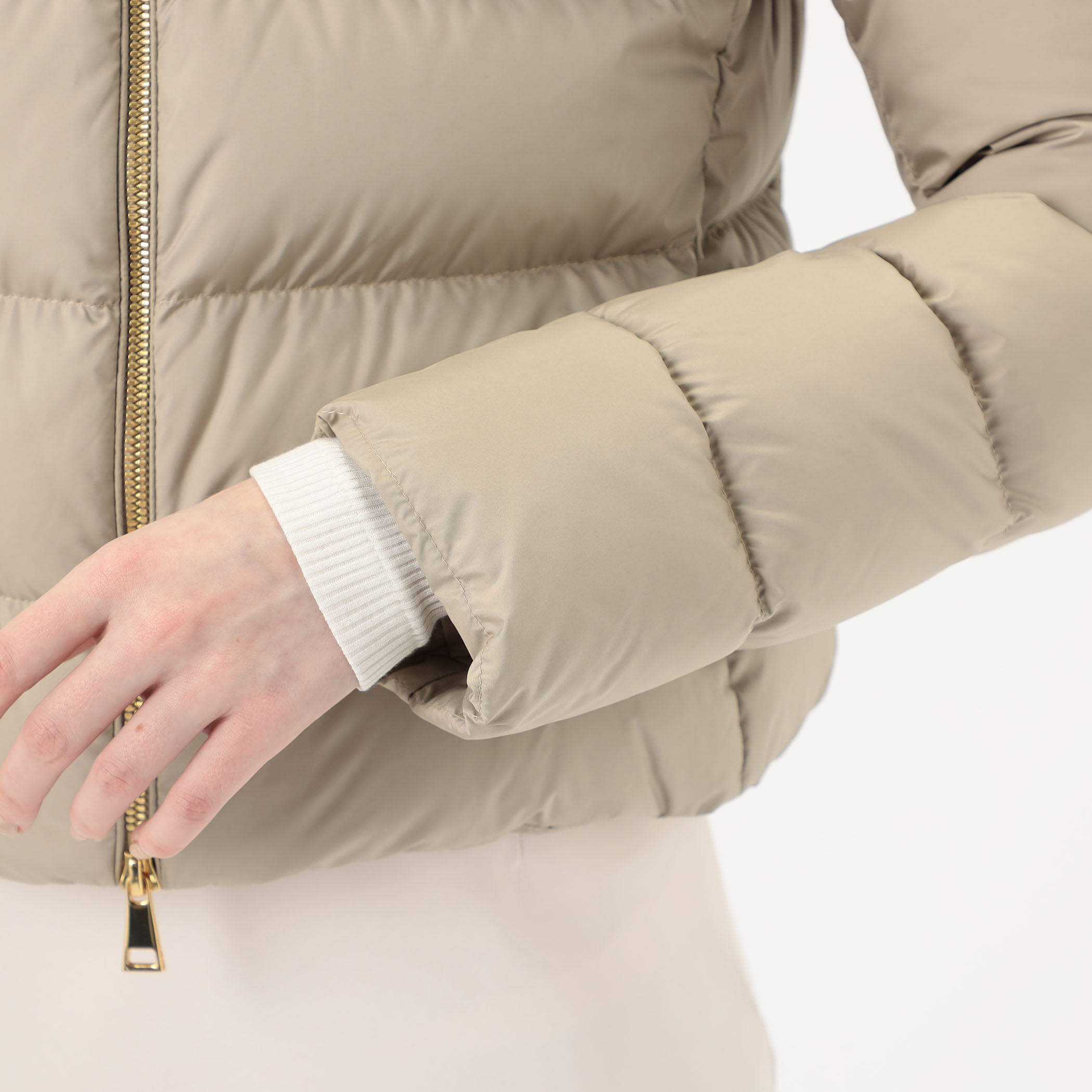 MONCLER MAUVEZIN ショートダウンジャケット｜トゥモローランド 公式サイト