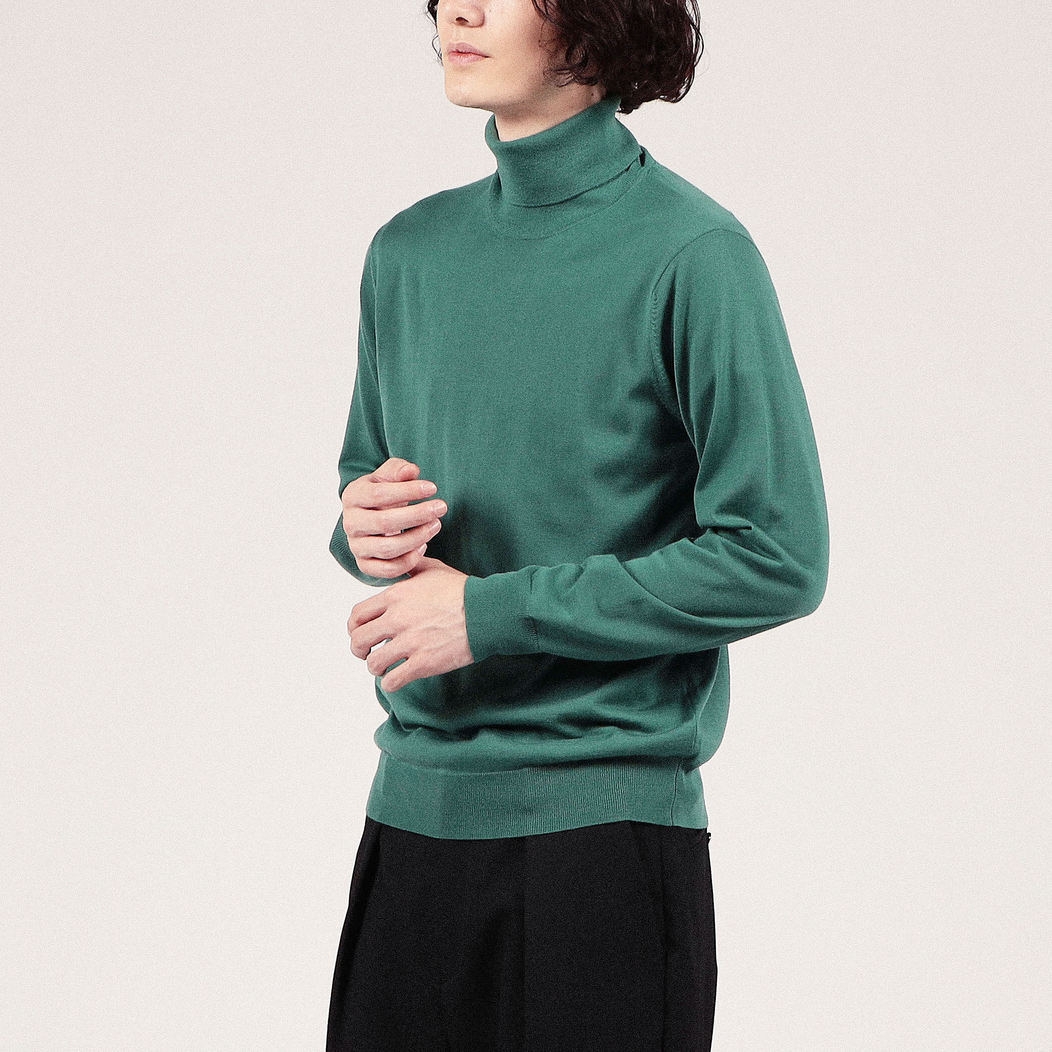 スーパーファインメリノウール タートルネック｜トゥモローランド 公式通販