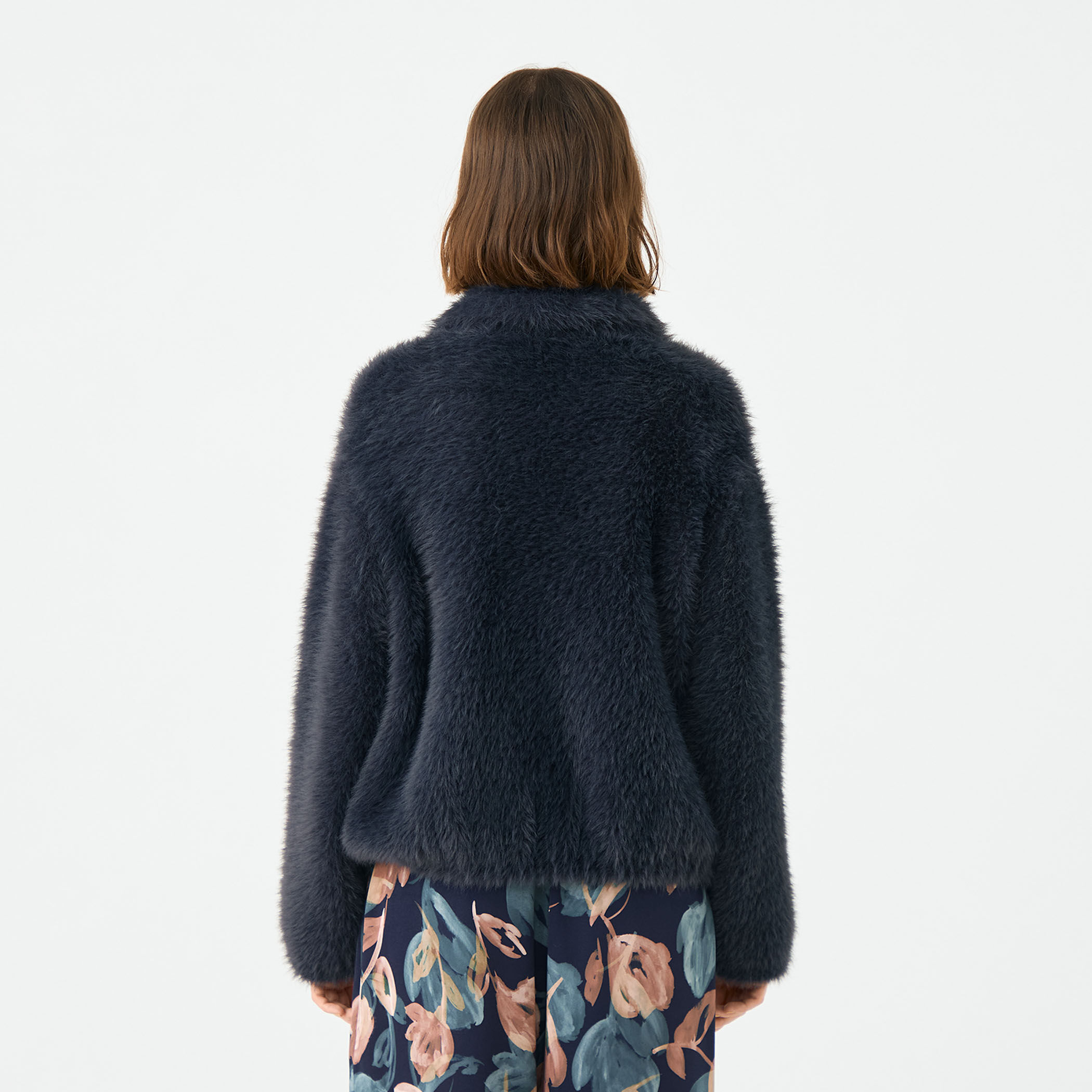 フェザーヤーン ステンカラーカーディガン｜トゥモローランド