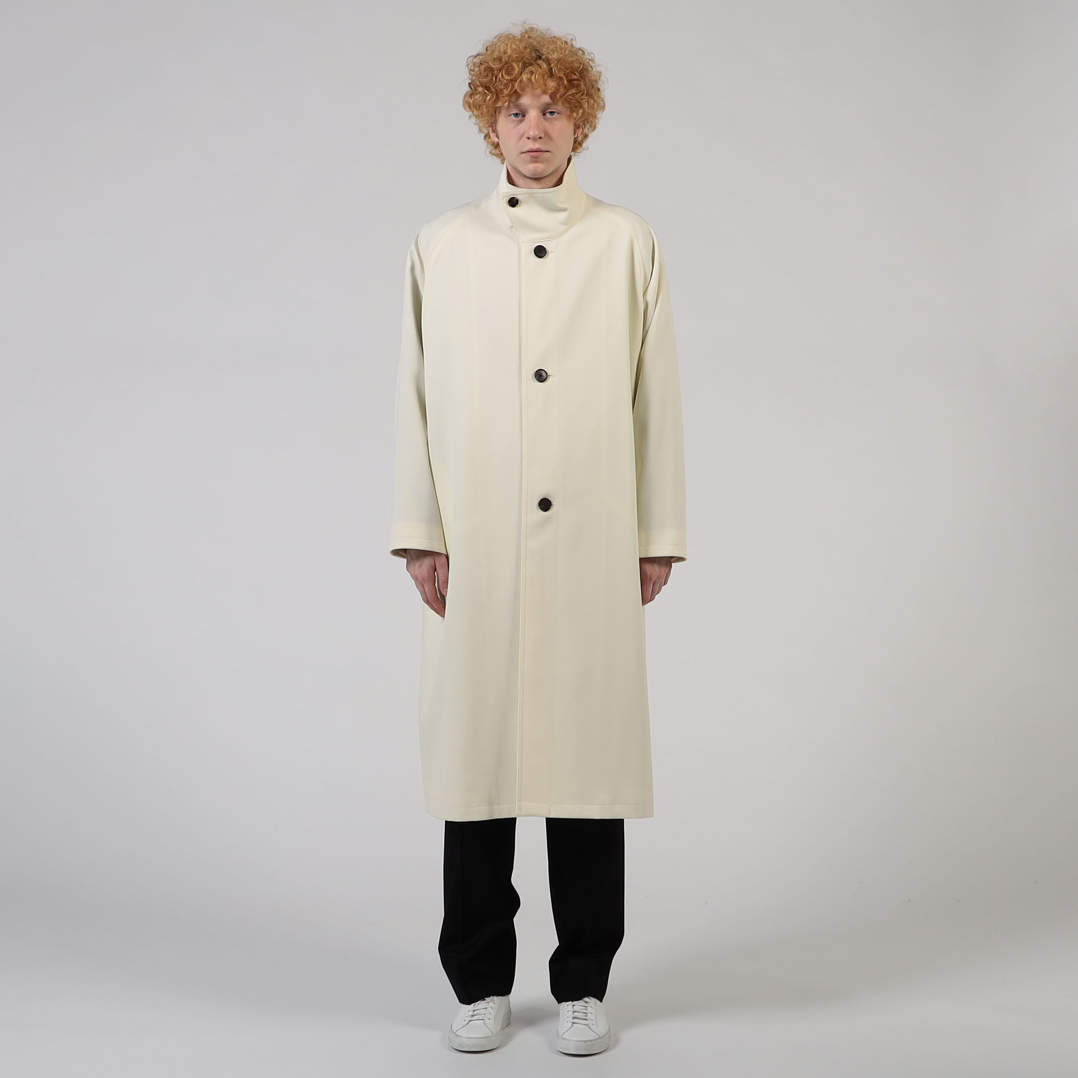 ウールギャバジン スタンドカラーコート｜トゥモローランド 公式通販
