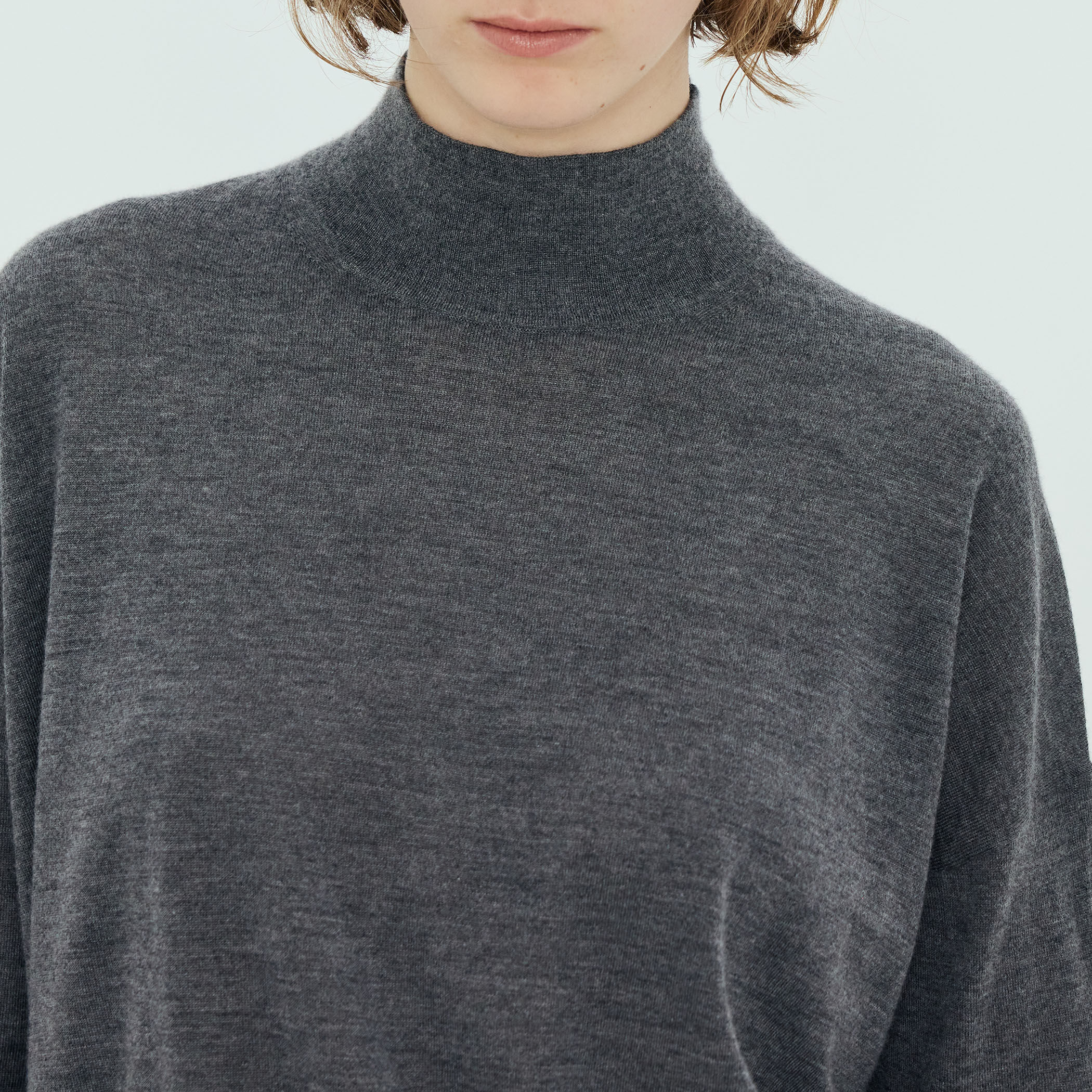 カシミヤシルク モックネックプルオーバー｜トゥモローランド 公式通販