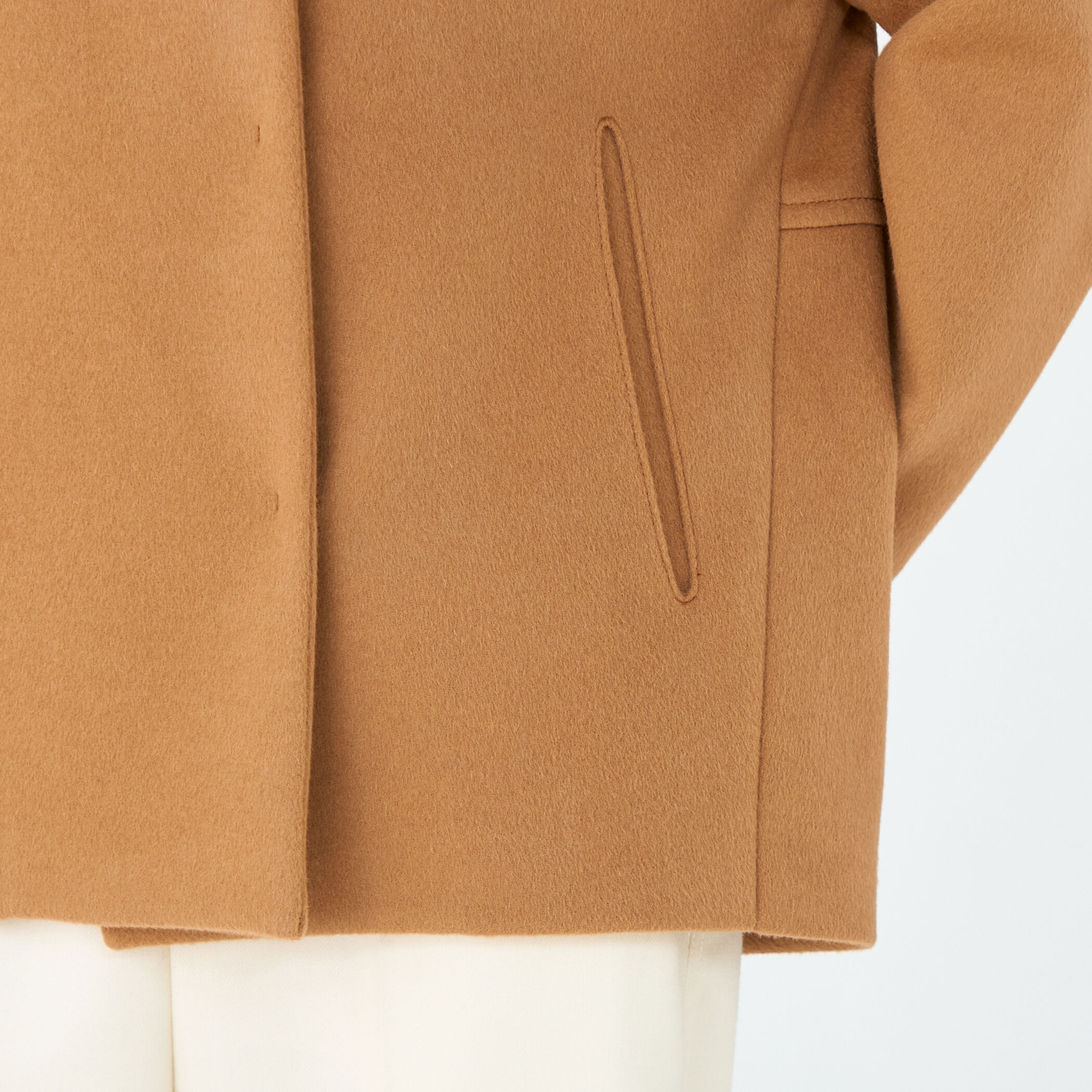 ウールカシミヤビーバー ショートコクーンコート｜トゥモローランド