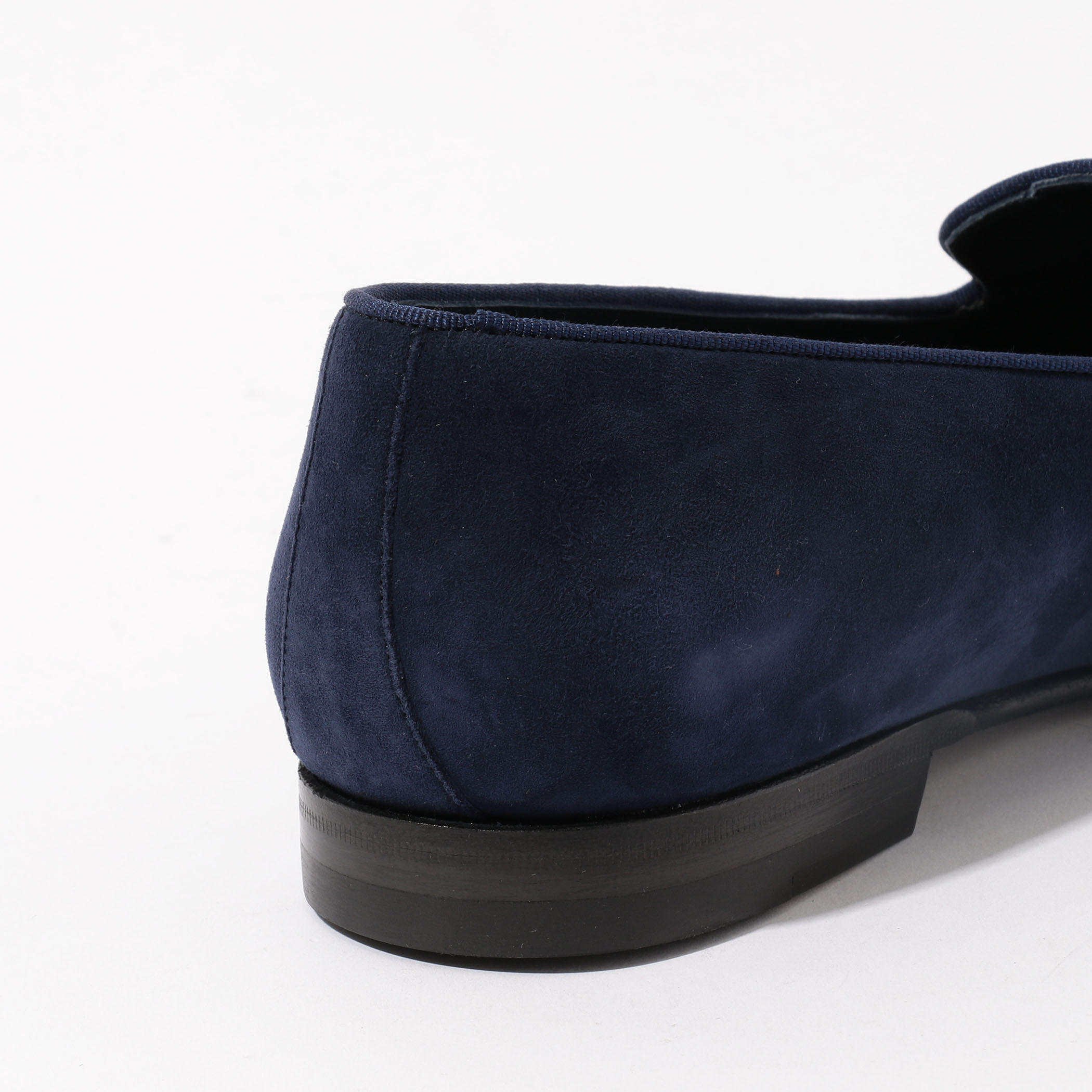 MANOLO BLAHNIK ゴートスエード スリッポン｜トゥモローランド